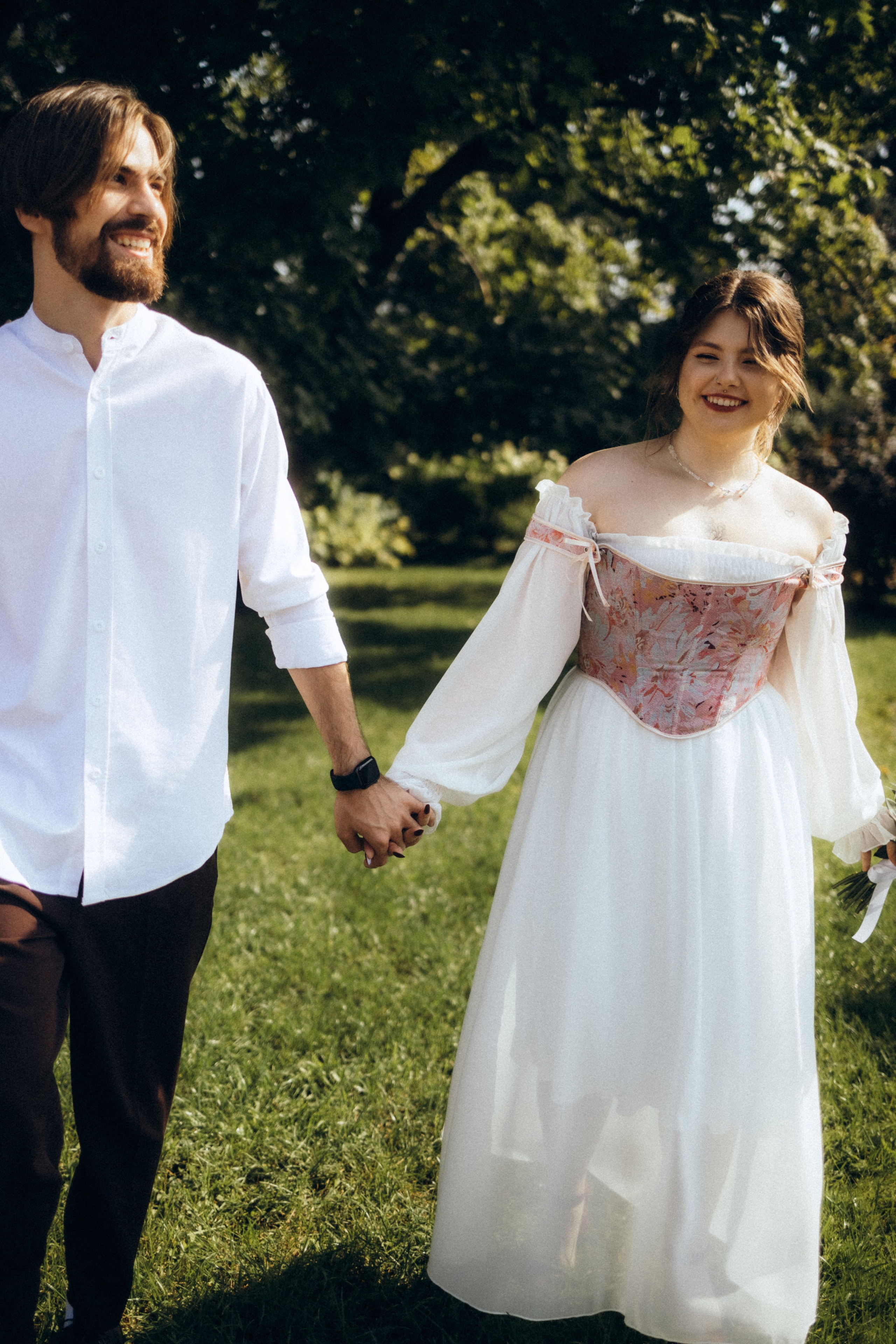 Илья и Настя, прогулка на ВДНХ и роспись Савеловском ЗАГСе. Свадебный и портретный фотограф в Москве Кристина Золотова