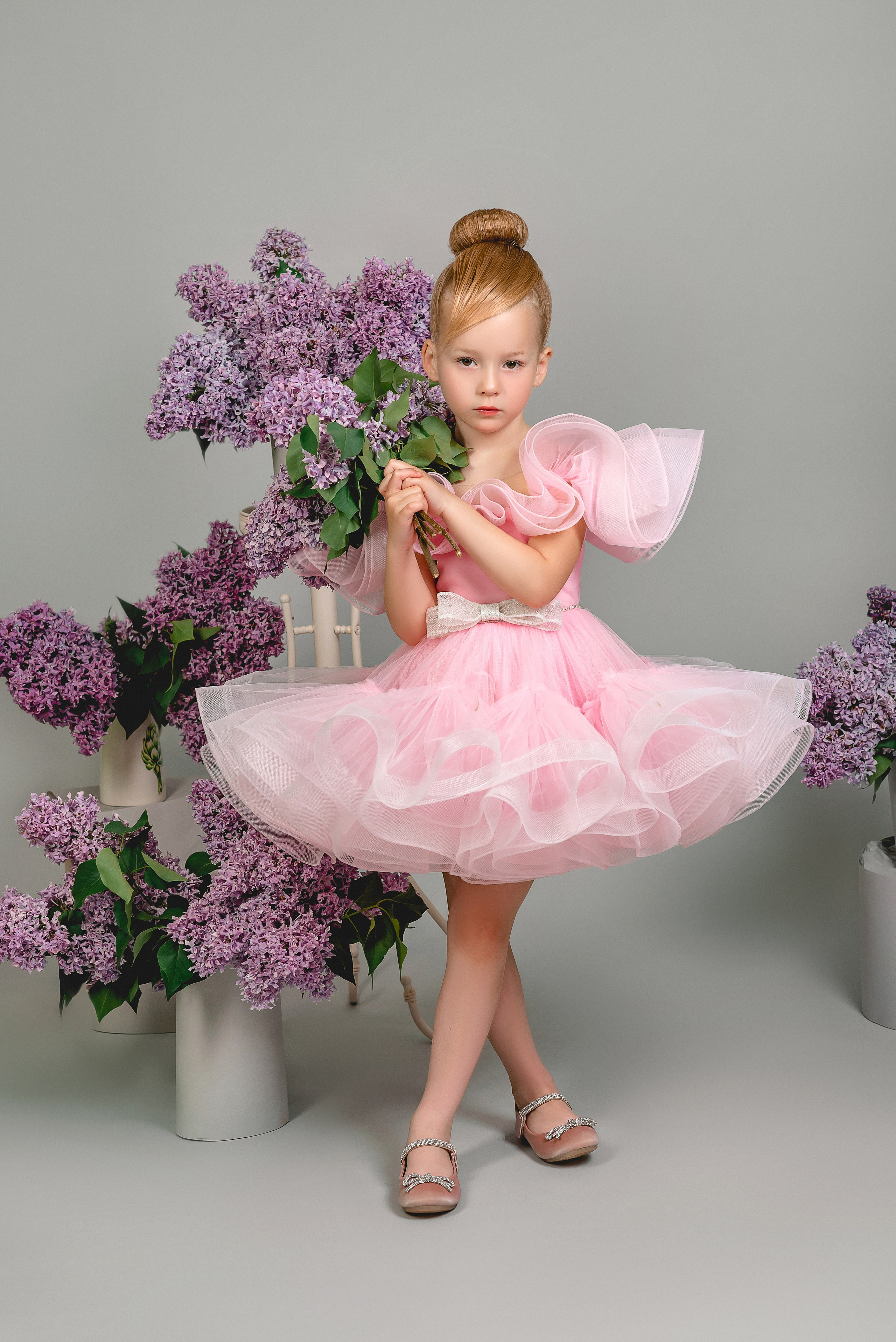 Полина в сирени и магнолии 2024. Семейный и детский фотограф Наталья Горда