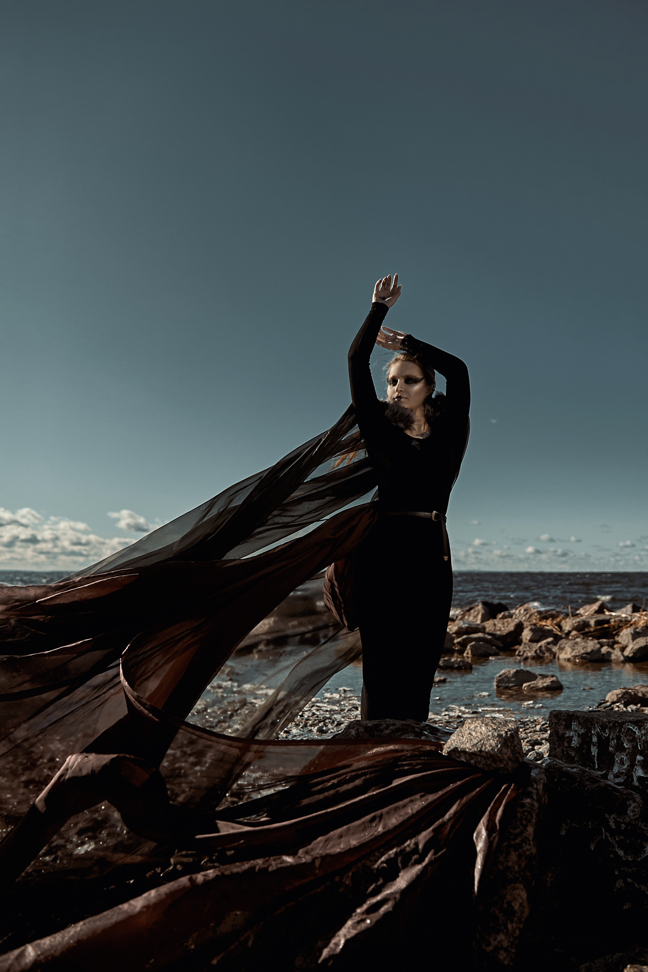 Мистическая фотосъемка ведьмы залива. Рекламный фотограф Санкт-Петербург Катерина Мишкель