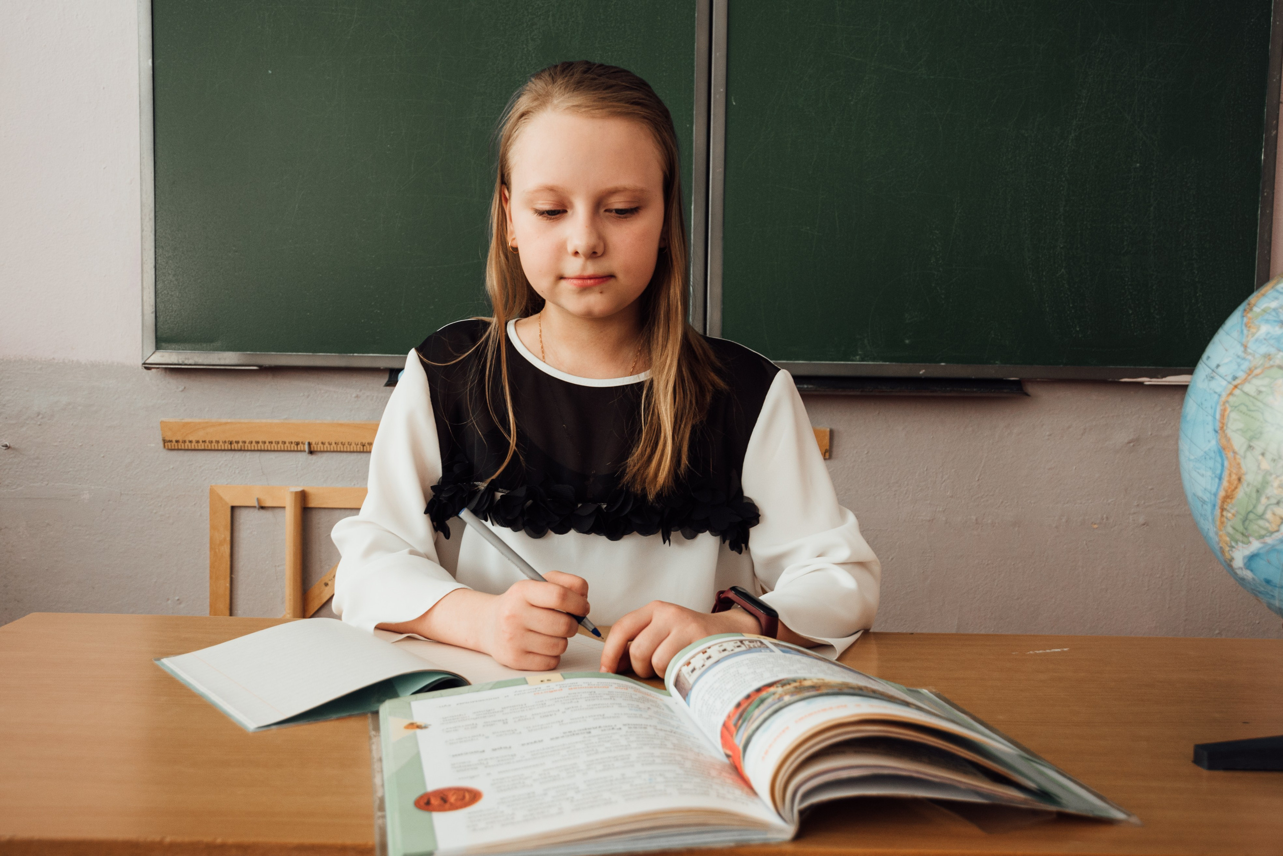 Школьная фотосессия в 4 классе — Кристина Черникова. Фотограф Кристина Черникова — Москва | Семейные съёмки и фотоальбомы