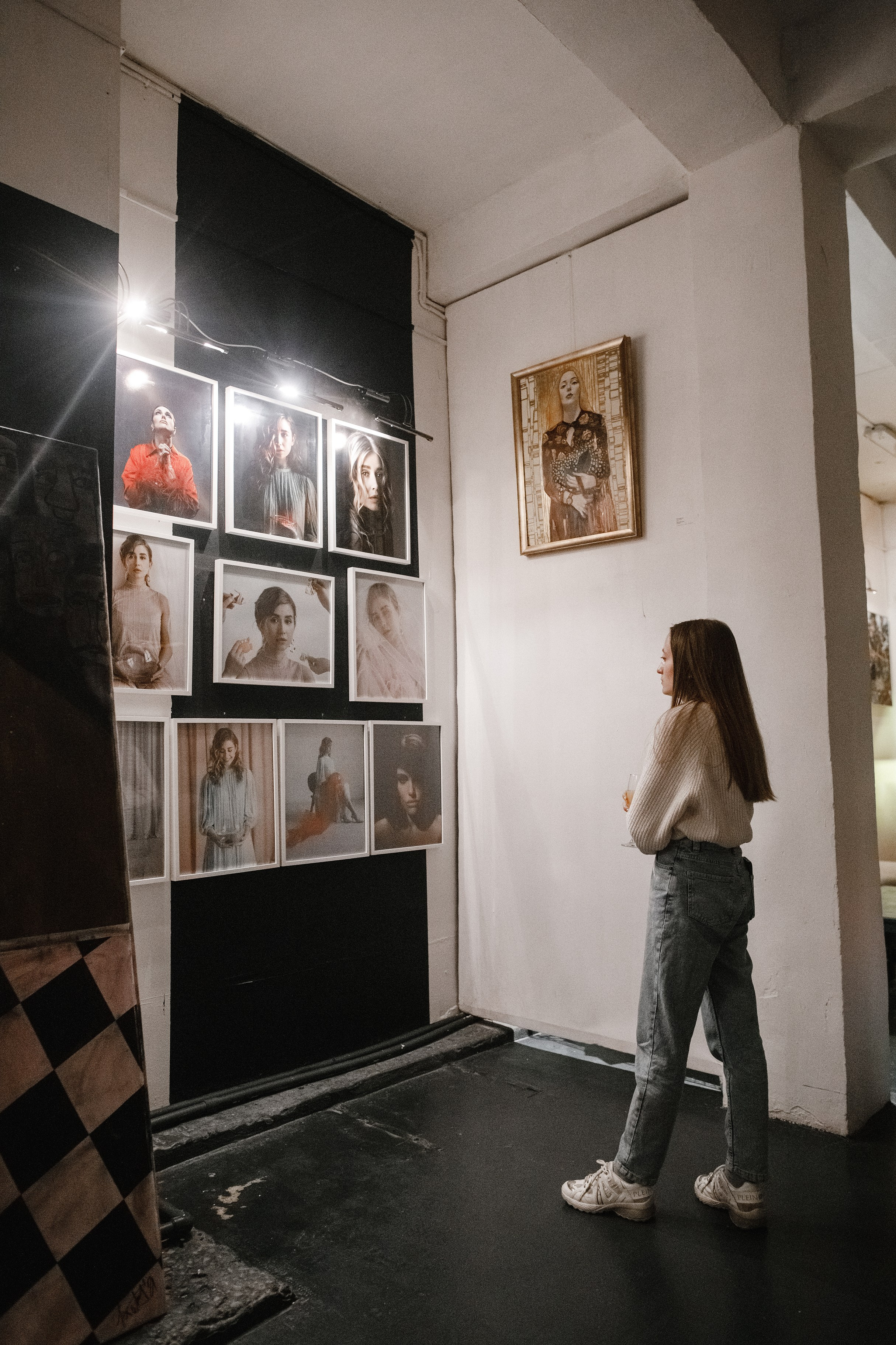 26.04.2023 // Мастер-класс Кати Монич. Фотовыставки serebro.gallery, в которых автором можешь стать ты! | Москва