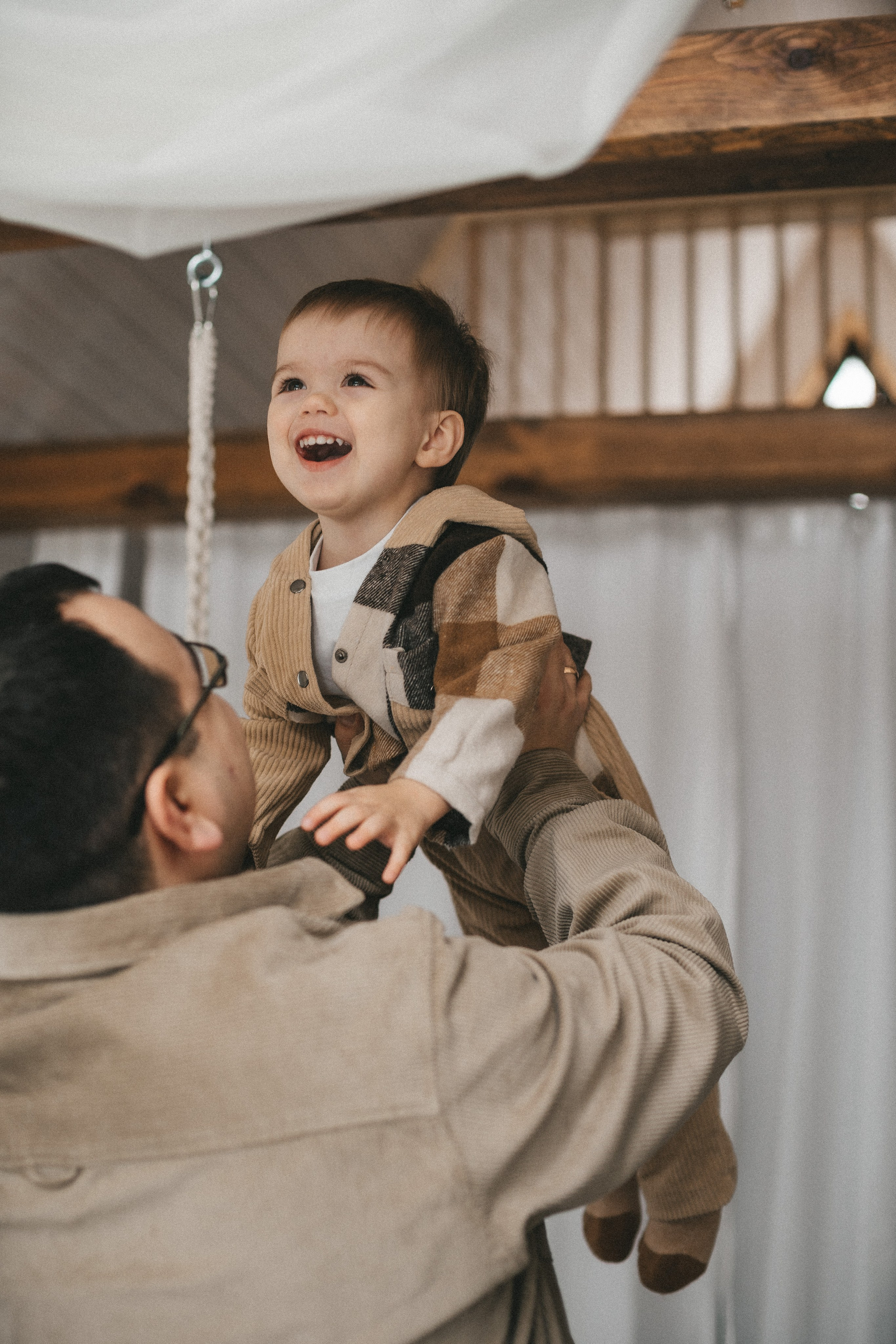 Семейная фотосессия в домике Элли г. Пушкино. Семейный и детский фотограф в Сергиев Посаде, Хотьково Якимчук Любовь
