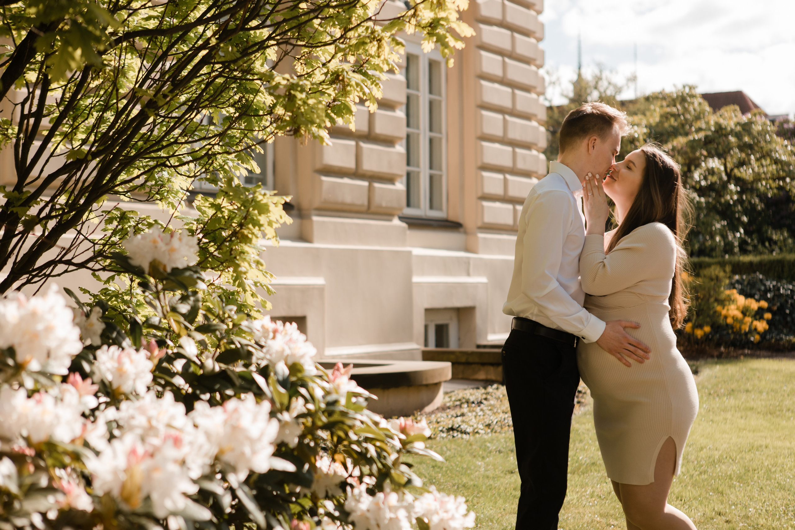 Семейная фотосессия Андрея и Марии. Видеосъемка и фотосъемка свадеб. Фотограф и оператор на свадьбу. Видеосъемка подкастов, собственная видео-фотостудии. Предметная фотосъемка