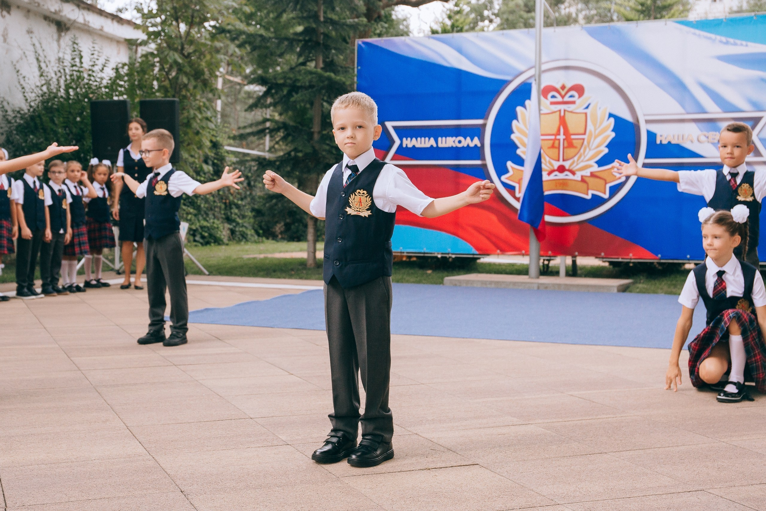 1 класс школа «Личность». Выпускные альбомы Натальи Бутко: Новороссийск, Анапа, Геленджик