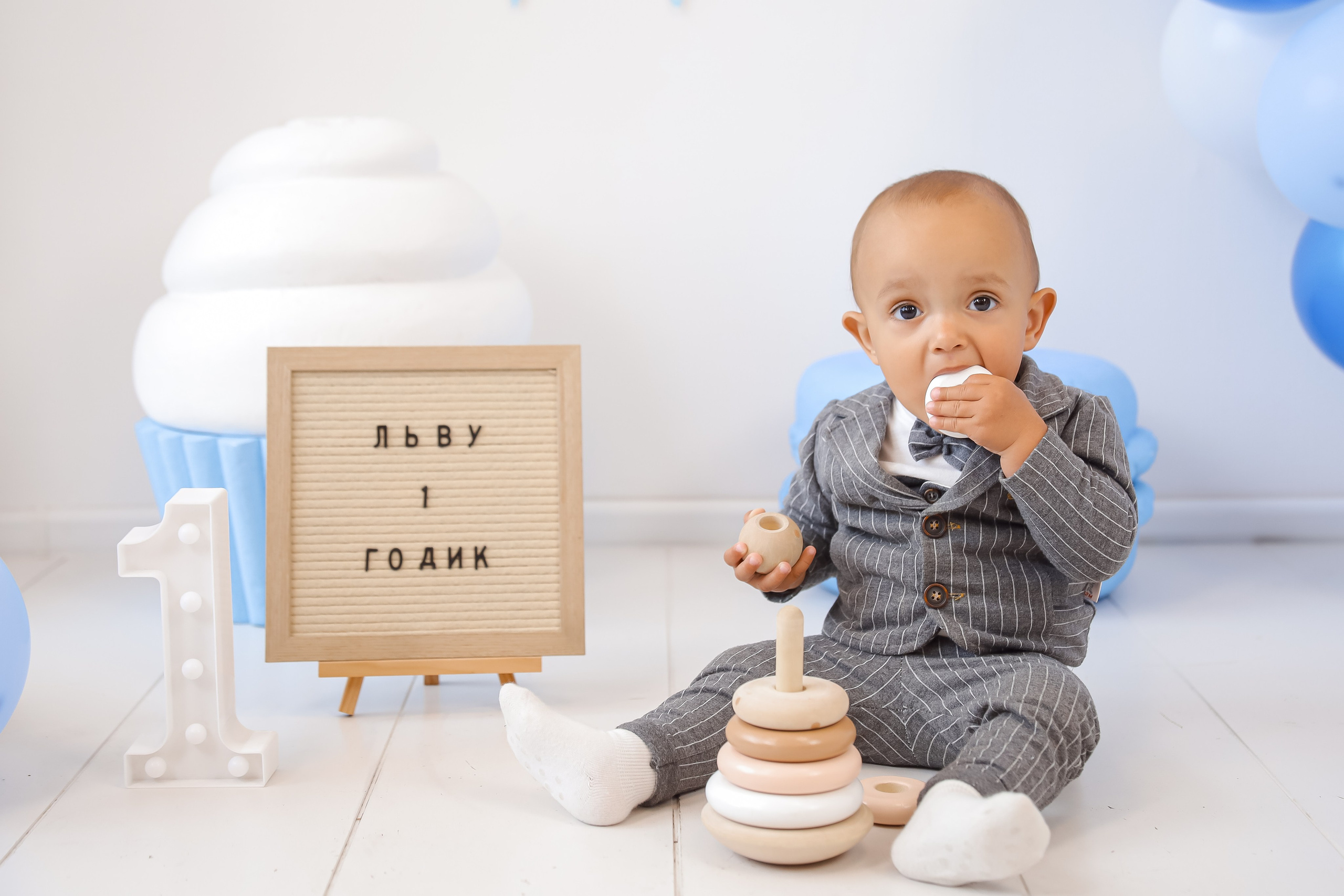 1й Годик Льва. Детский и Семейный фотограф в Санкт-Петербурге. Детская Фотостудия «FAMILY STORY»