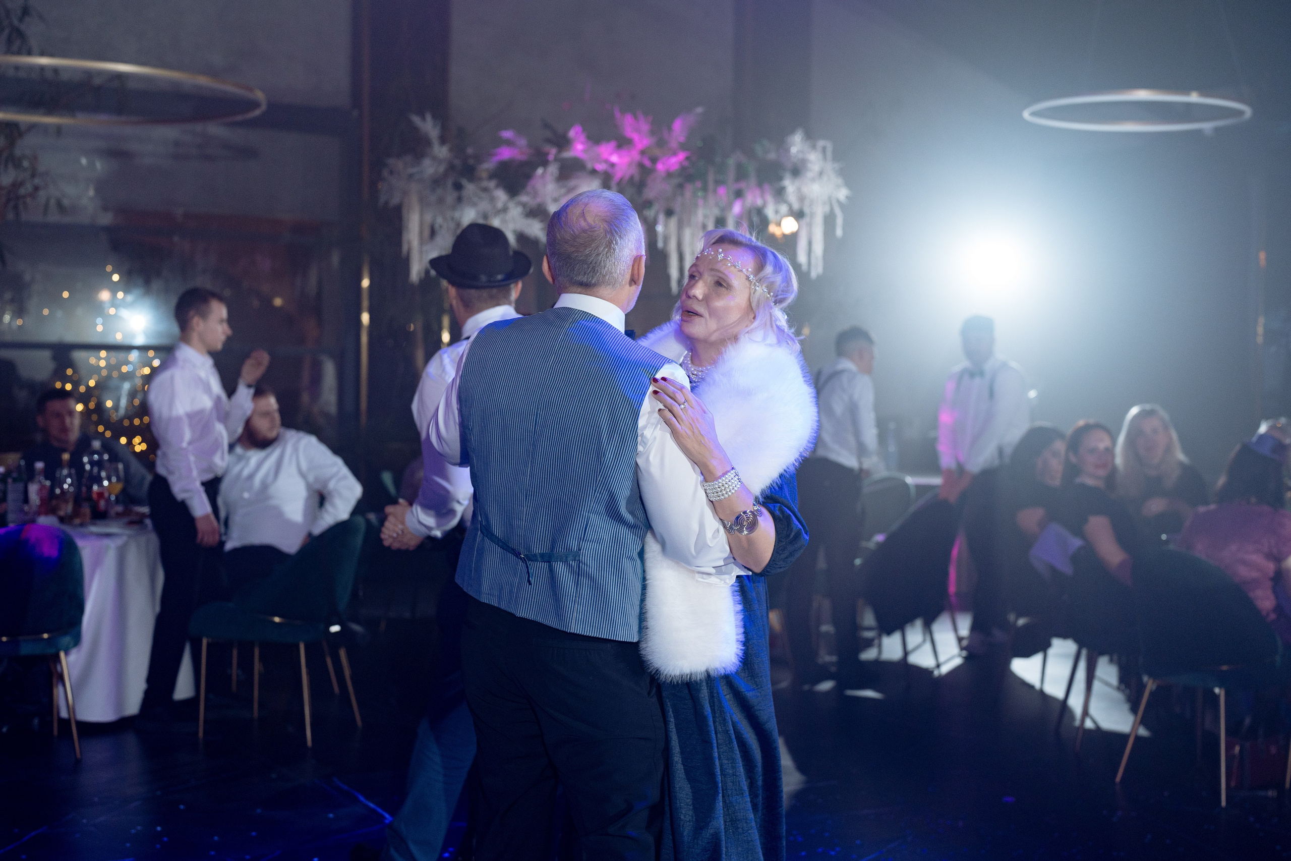 Альбион Тур