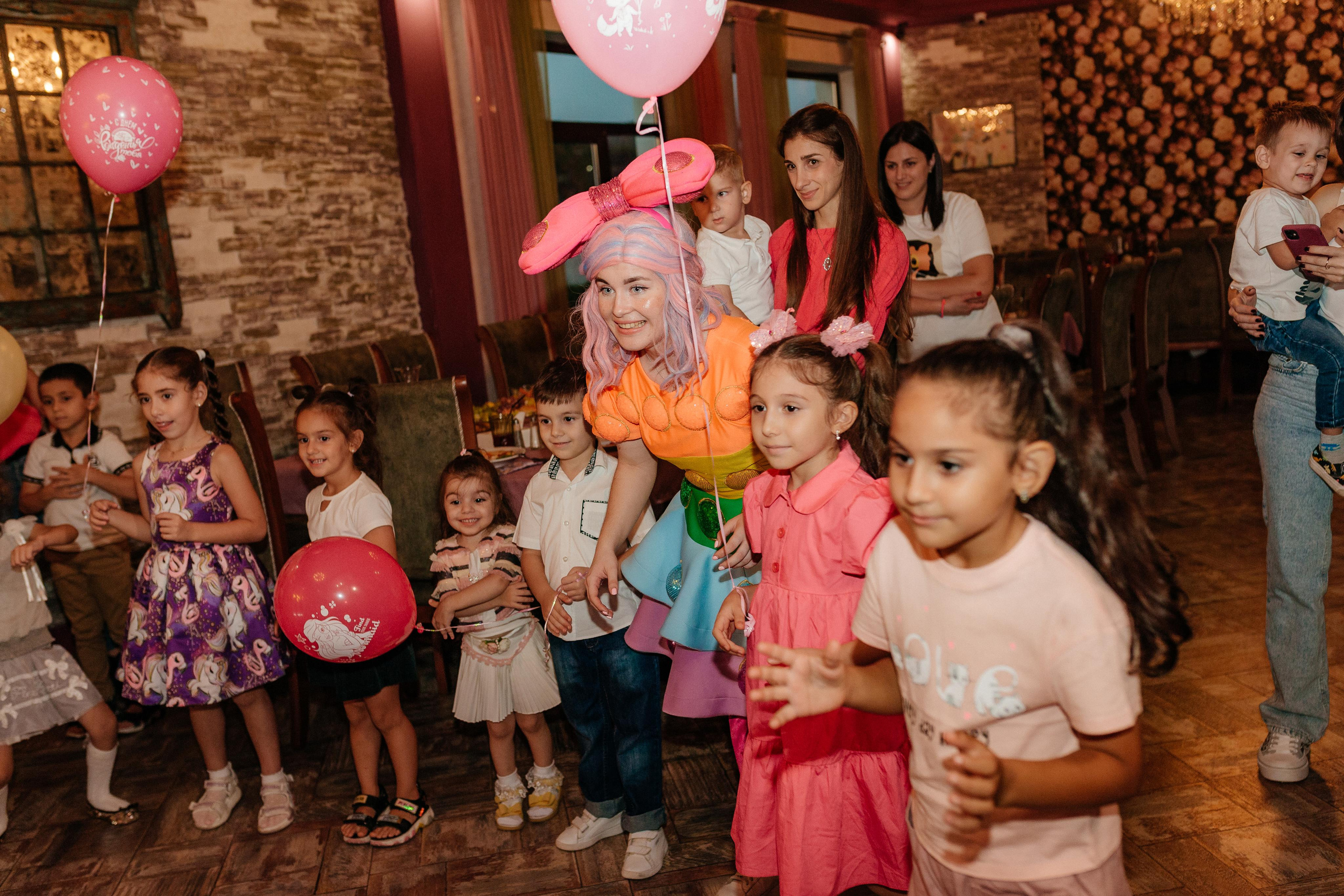 День рождения Софии и Элины