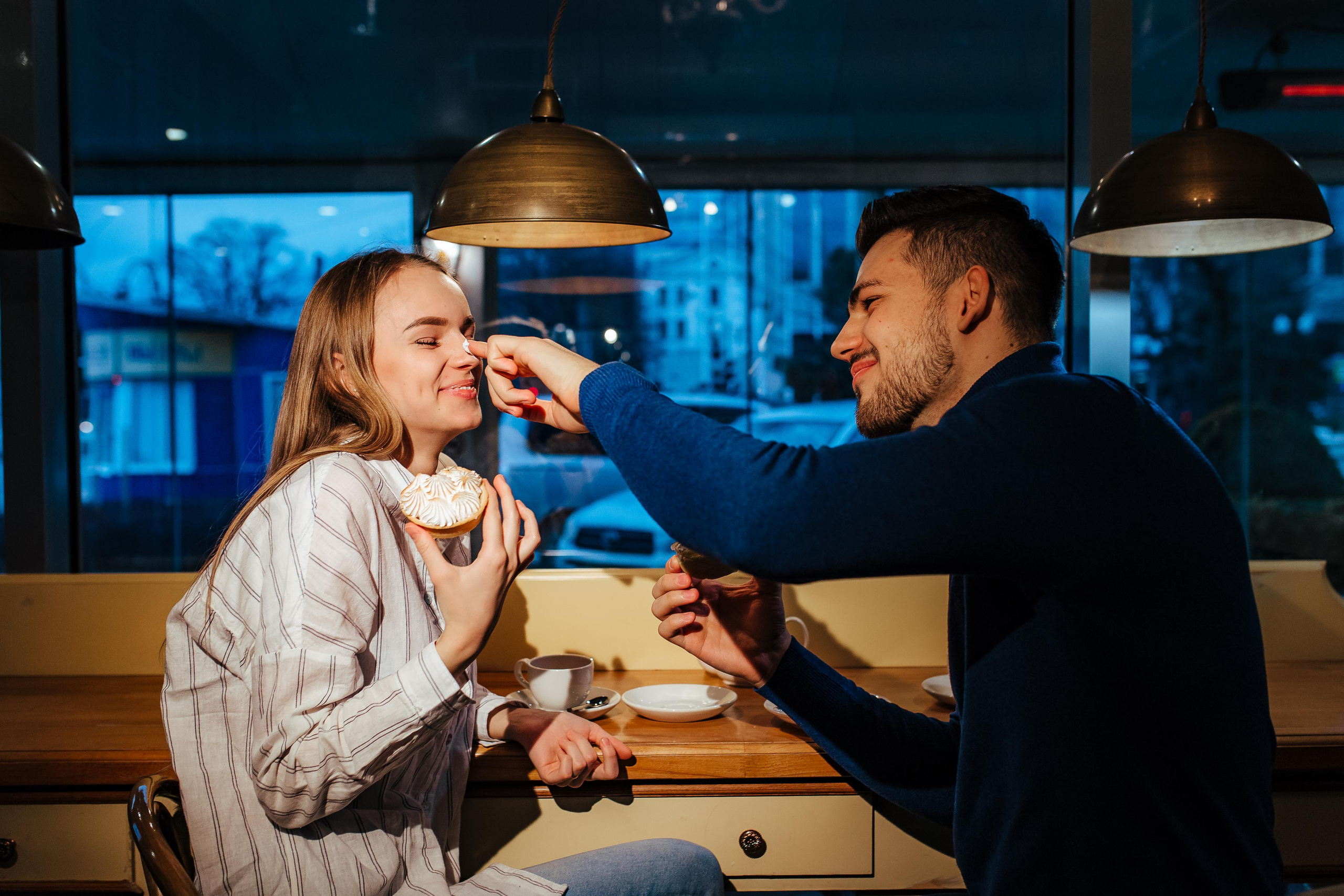 Любовь в кафе