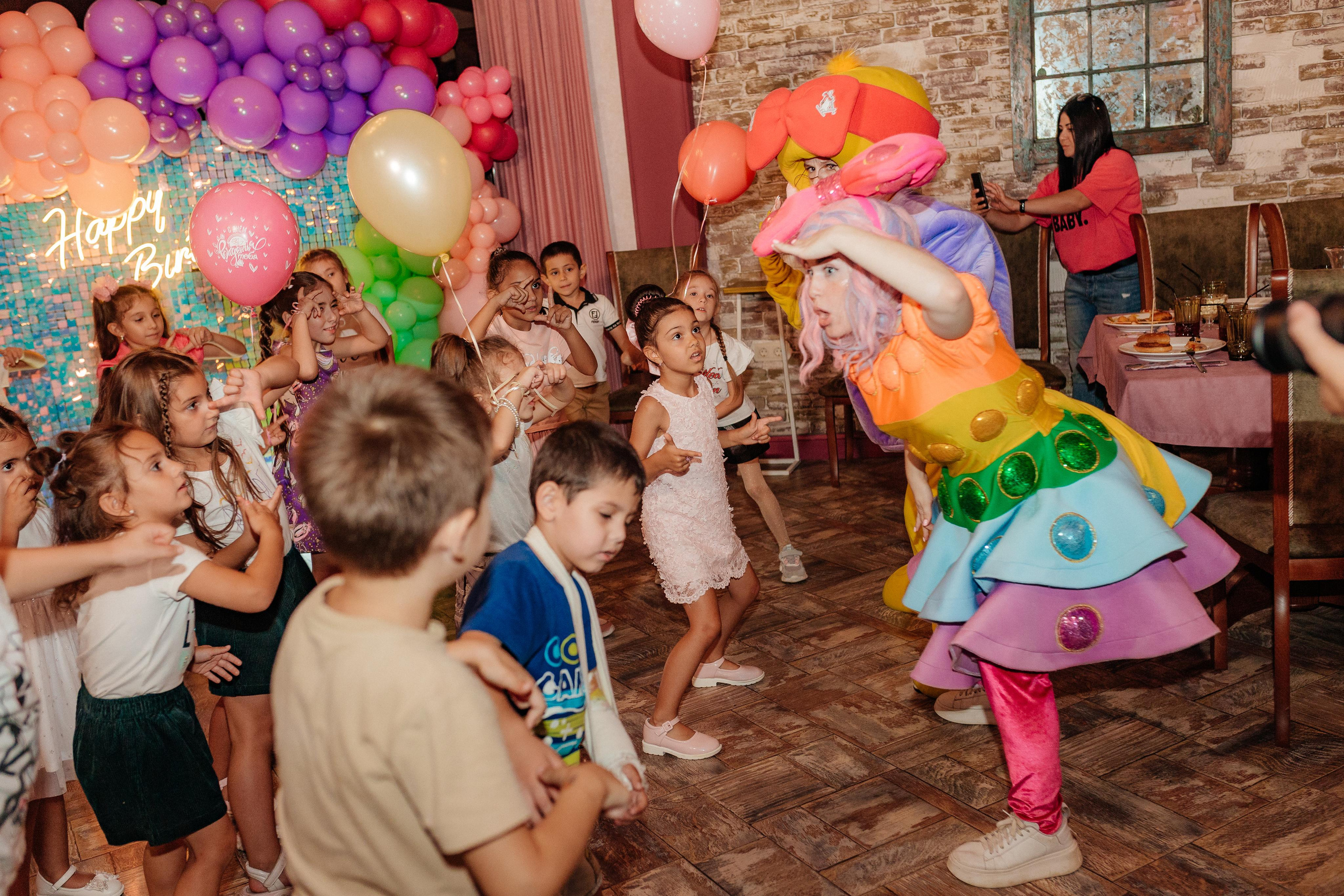 День рождения Софии и Элины