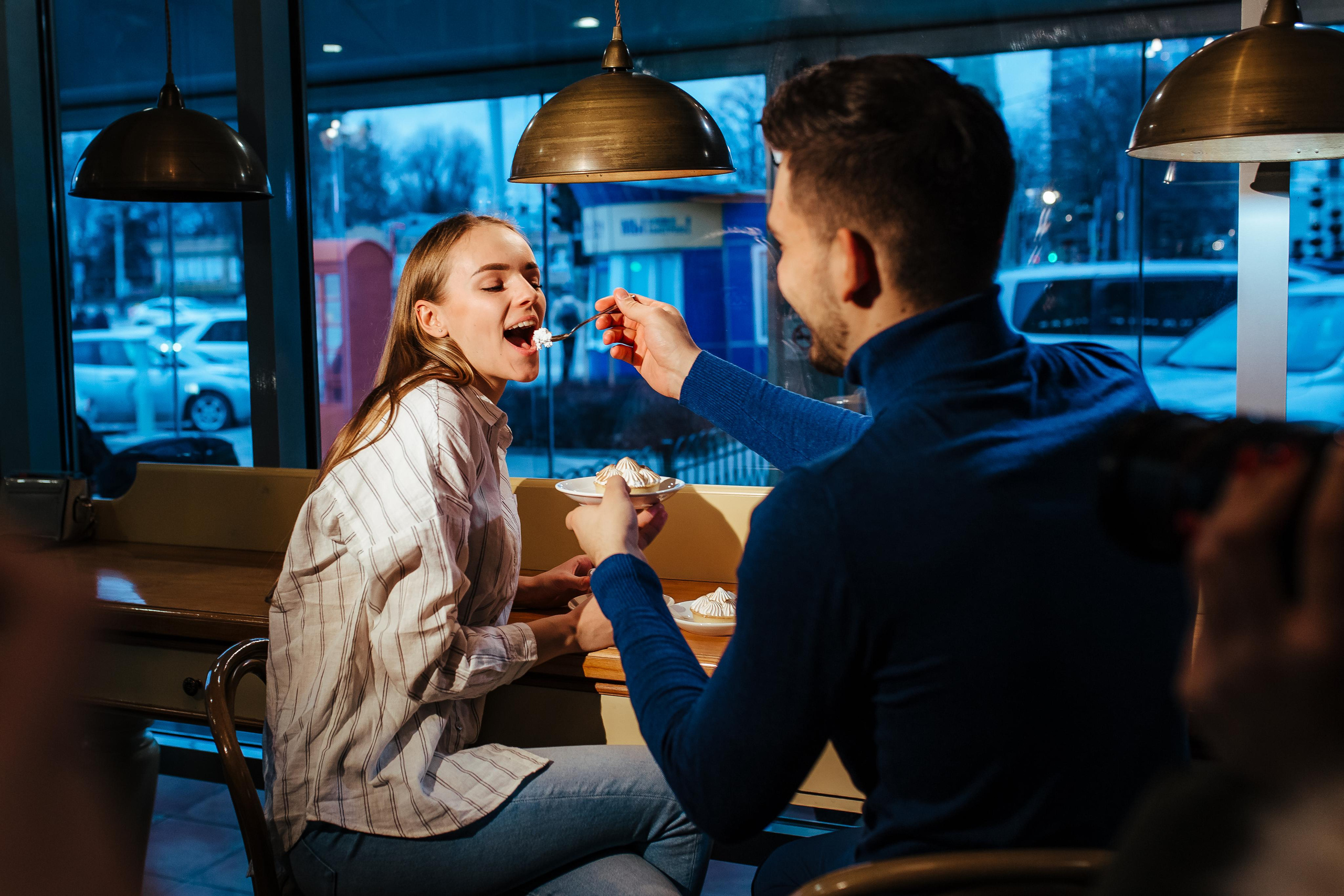 Любовь в кафе