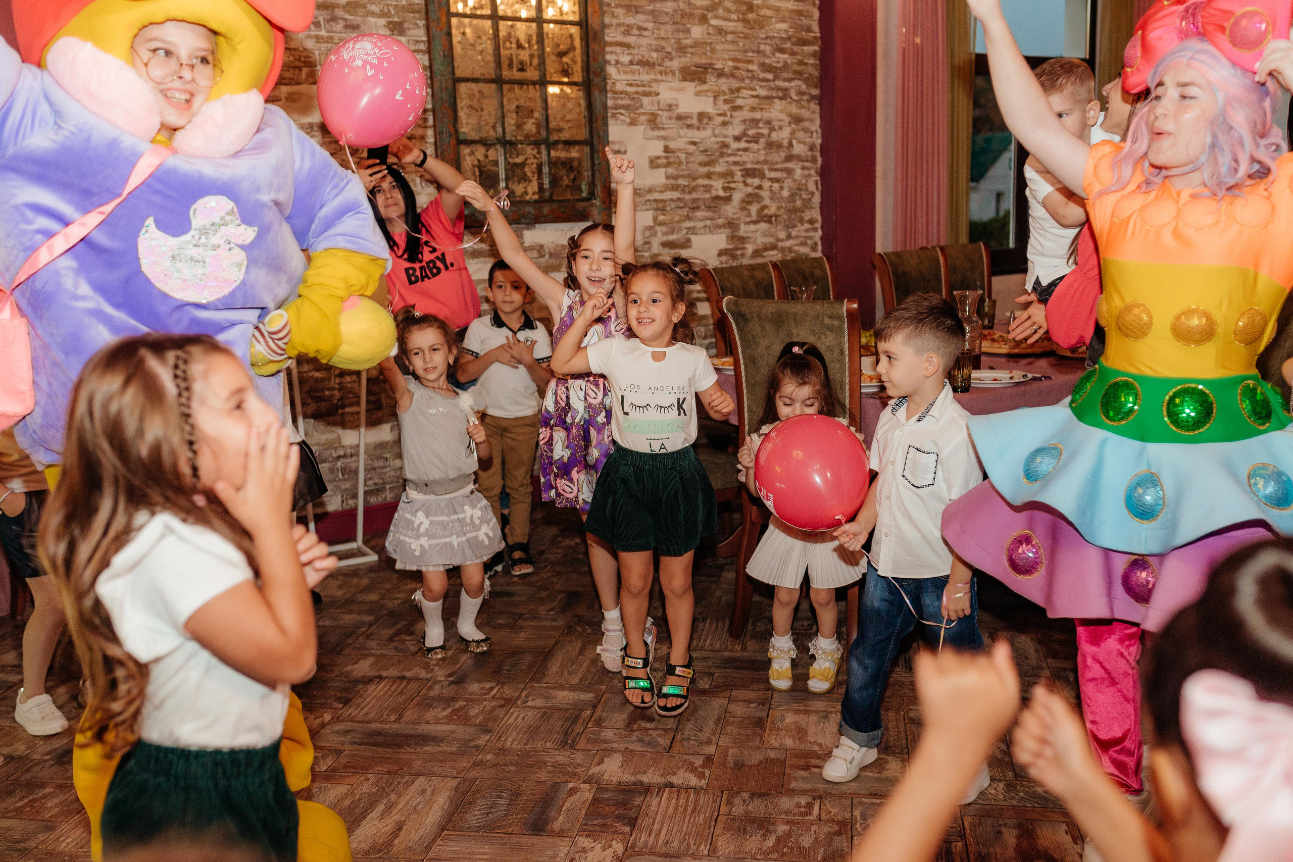 День рождения Софии и Элины