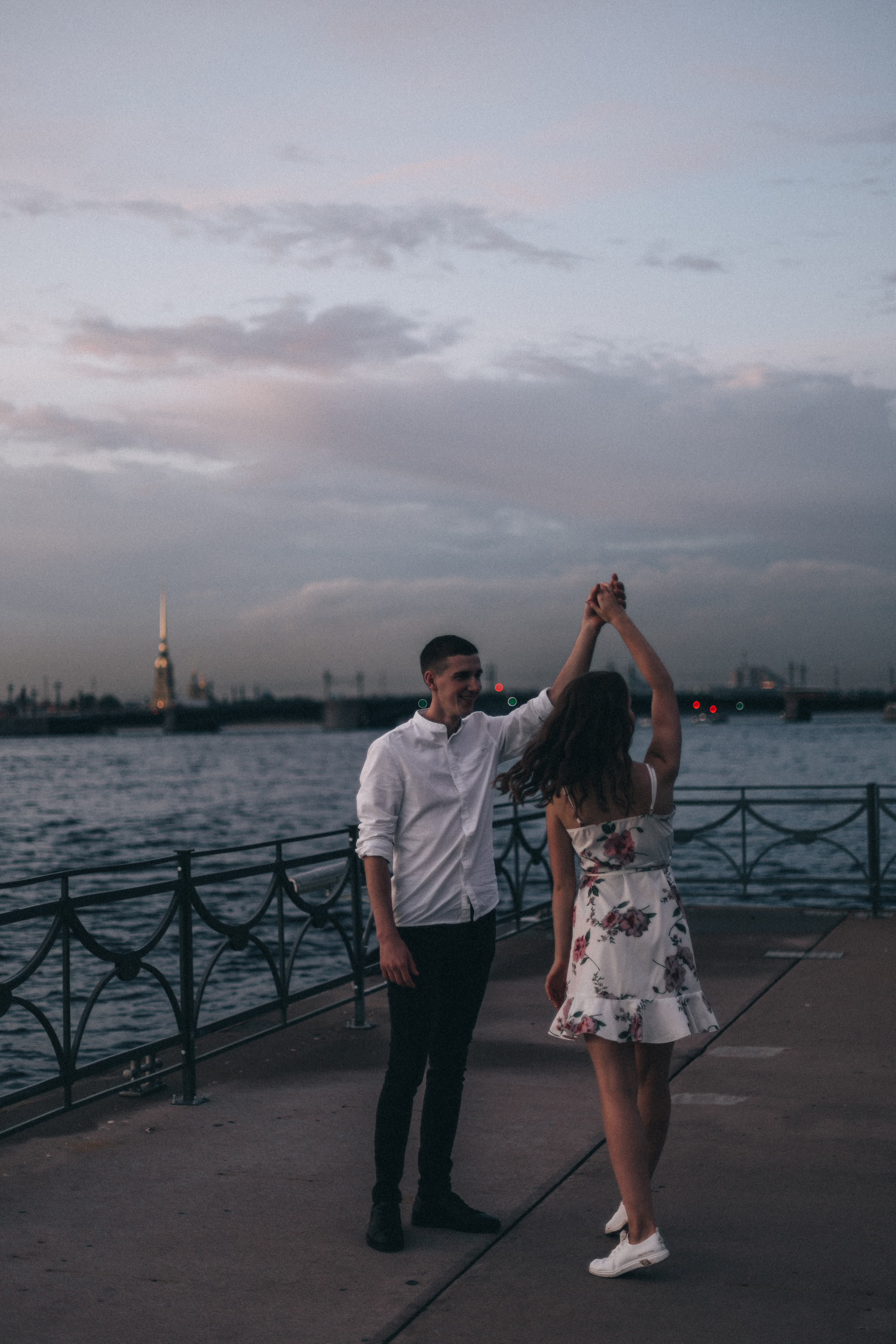 Лавстори. Юля Шаровьёва семейный и свадебный фотограф в Санкт-Петербурге