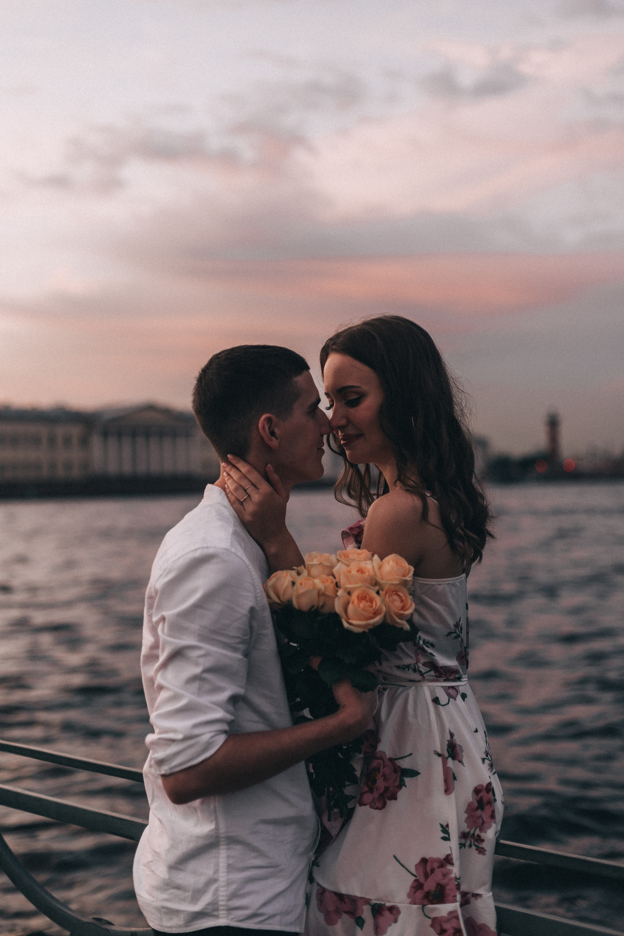 Лавстори. Юля Шаровьёва семейный и свадебный фотограф в Санкт-Петербурге