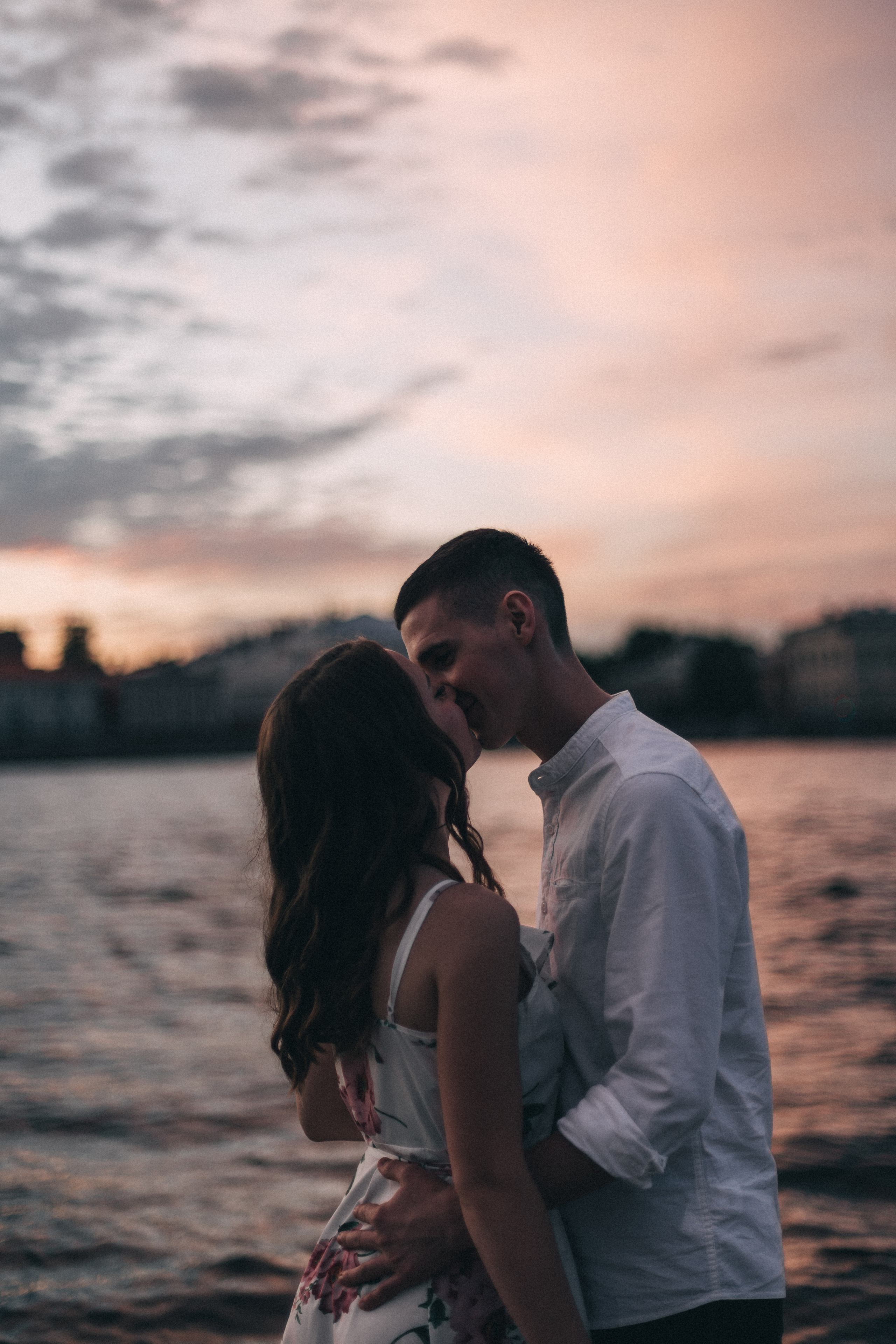 Лавстори. Юля Шаровьёва семейный и свадебный фотограф в Санкт-Петербурге