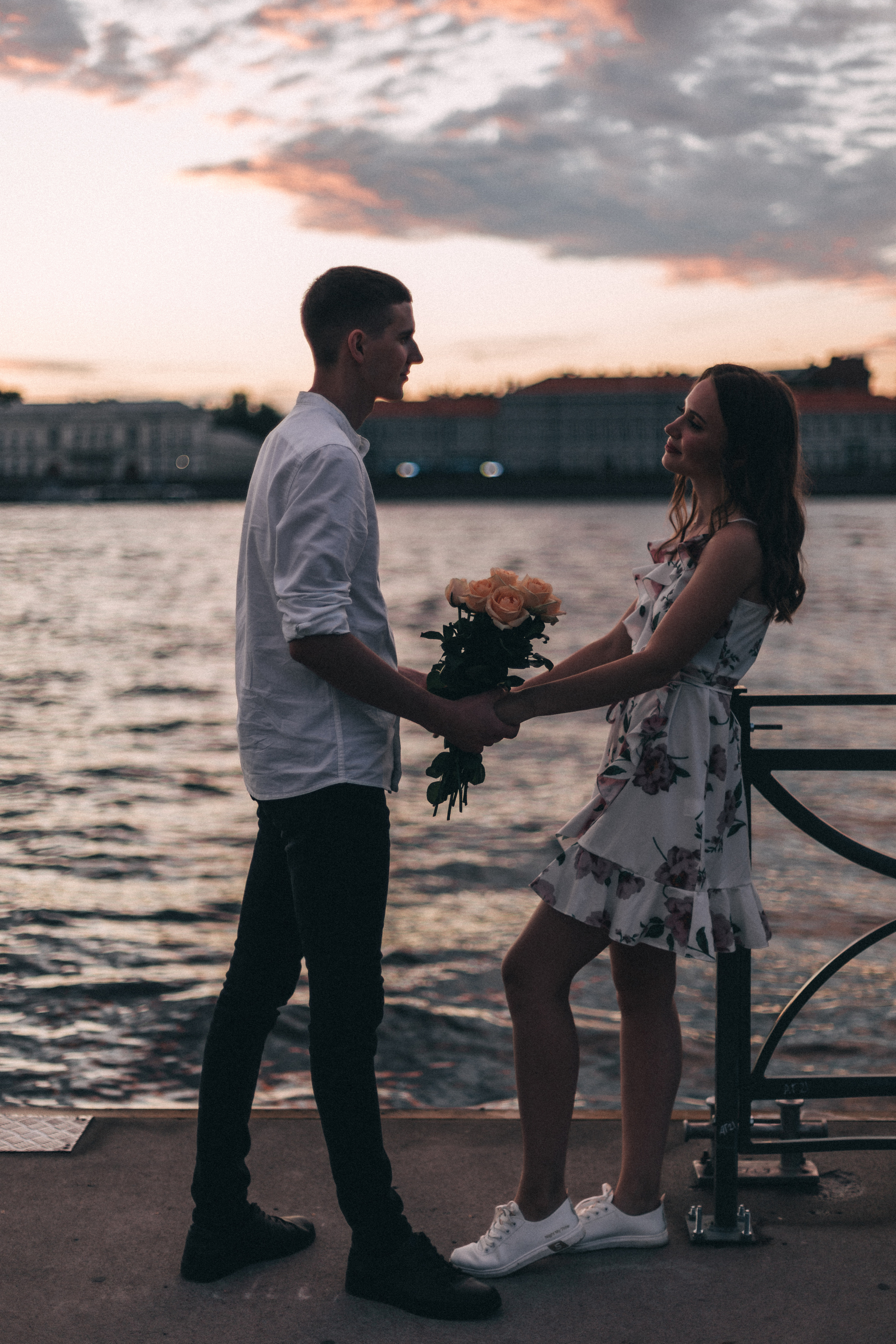 Лавстори. Юля Шаровьёва семейный и свадебный фотограф в Санкт-Петербурге
