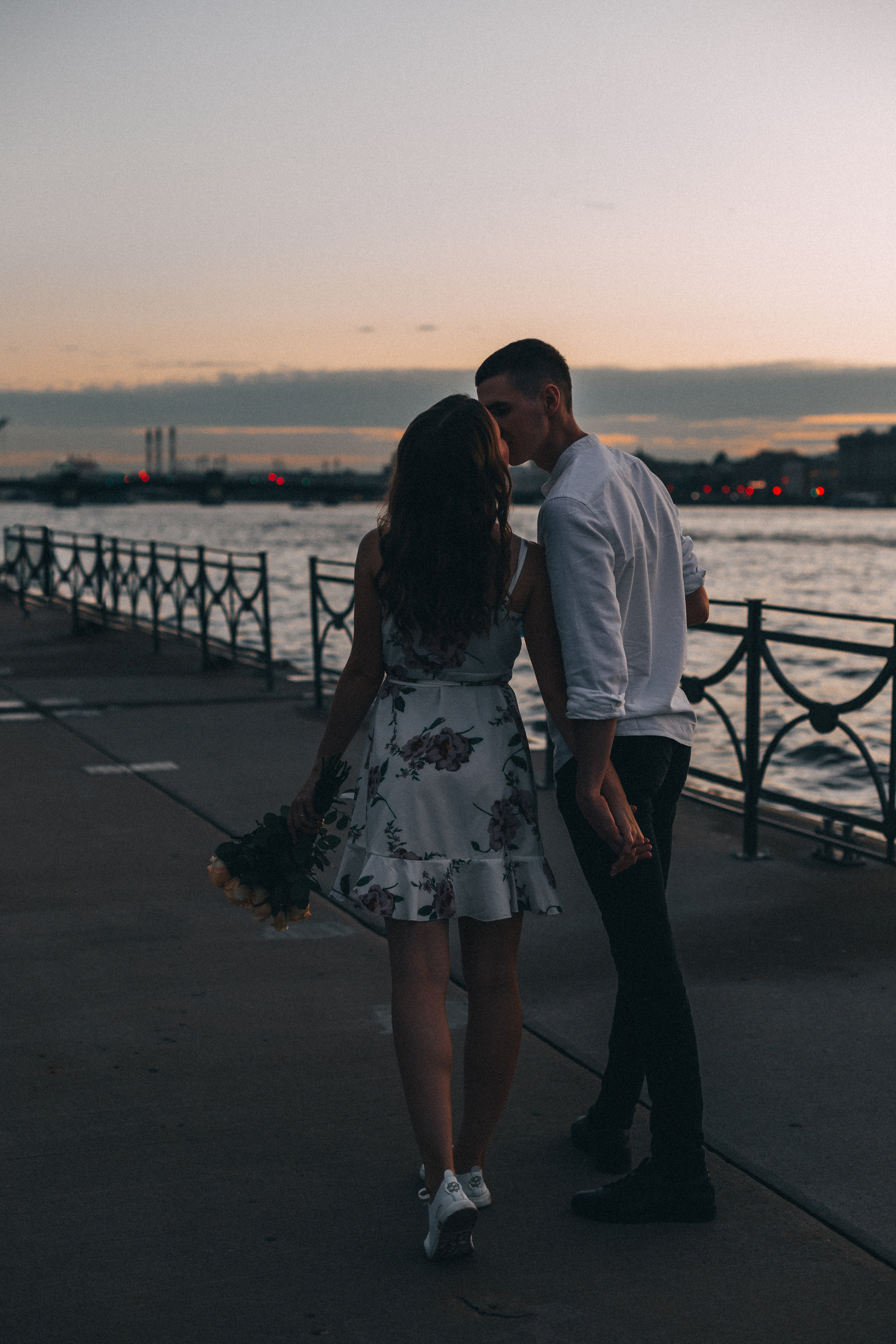 Лавстори. Юля Шаровьёва семейный и свадебный фотограф в Санкт-Петербурге