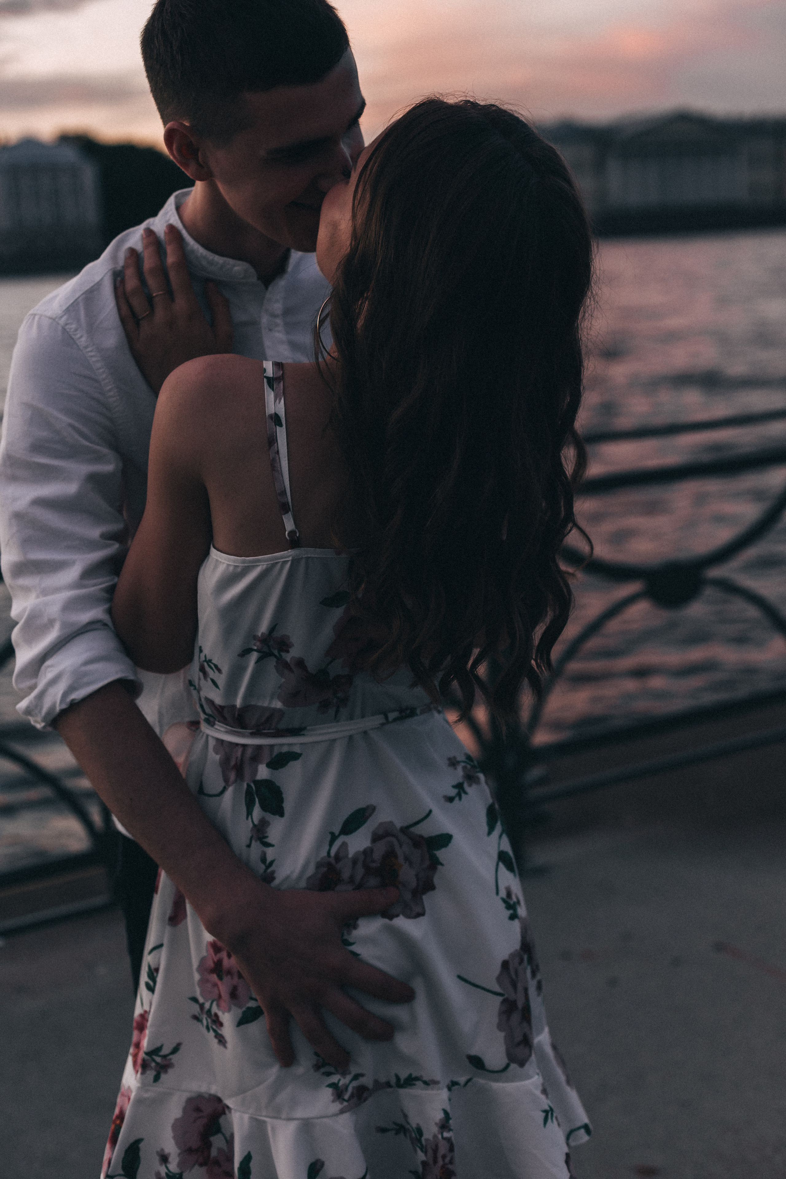 Лавстори. Юля Шаровьёва семейный и свадебный фотограф в Санкт-Петербурге