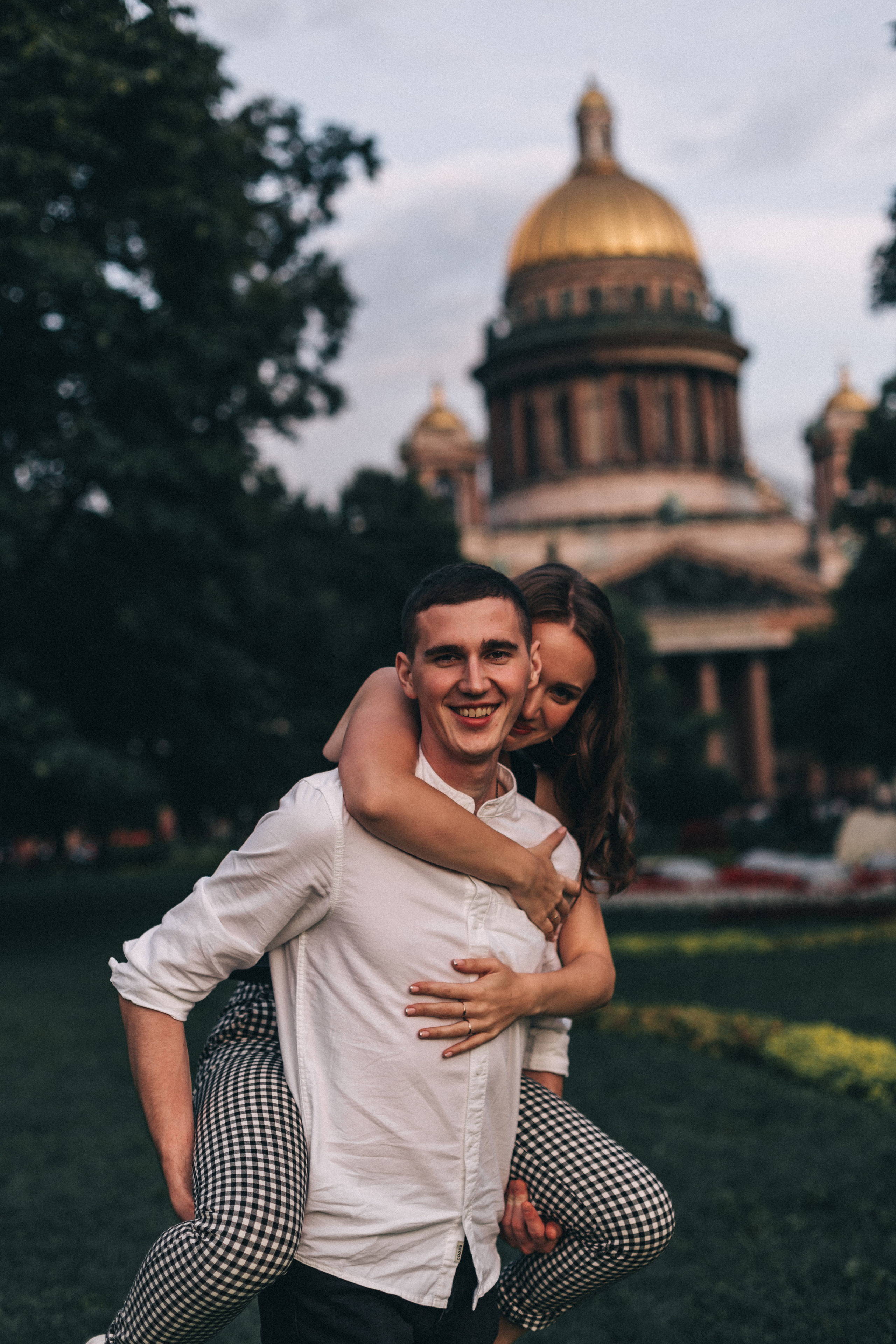 Лавстори. Юля Шаровьёва семейный и свадебный фотограф в Санкт-Петербурге