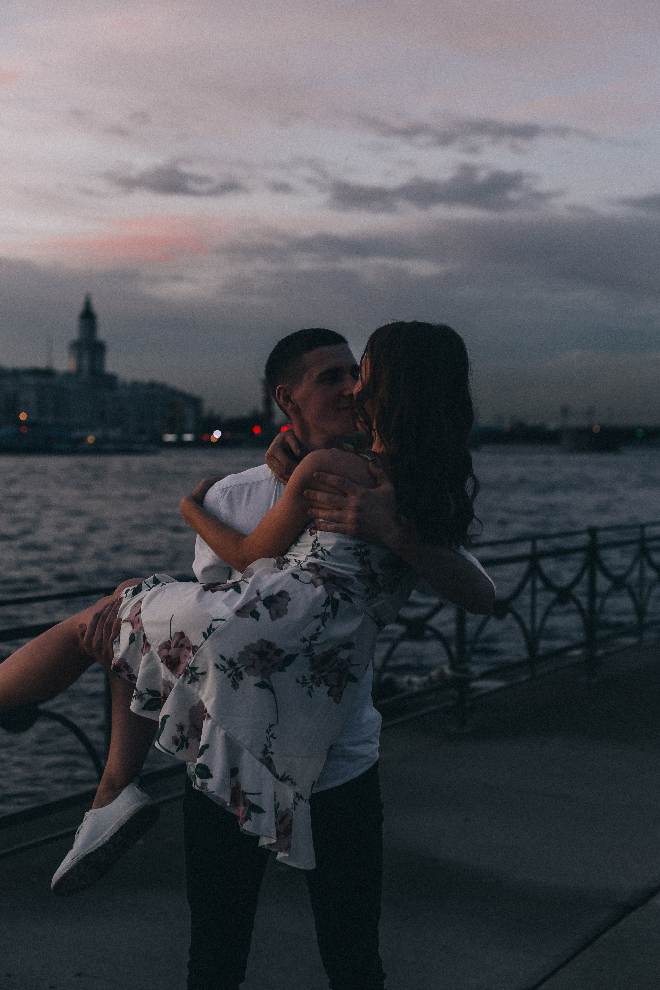 Лавстори. Юля Шаровьёва семейный и свадебный фотограф в Санкт-Петербурге