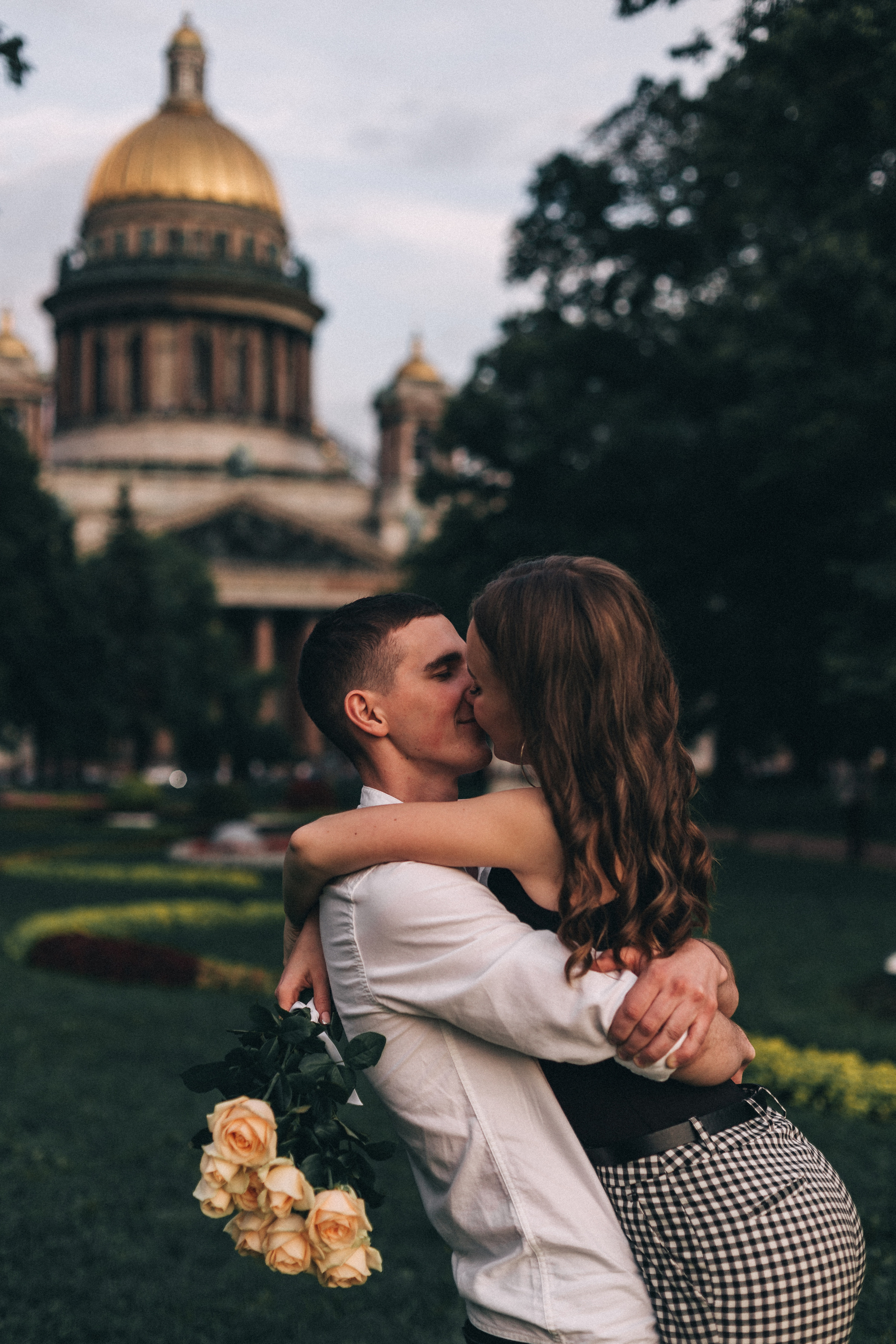 Лавстори. Юля Шаровьёва семейный и свадебный фотограф в Санкт-Петербурге