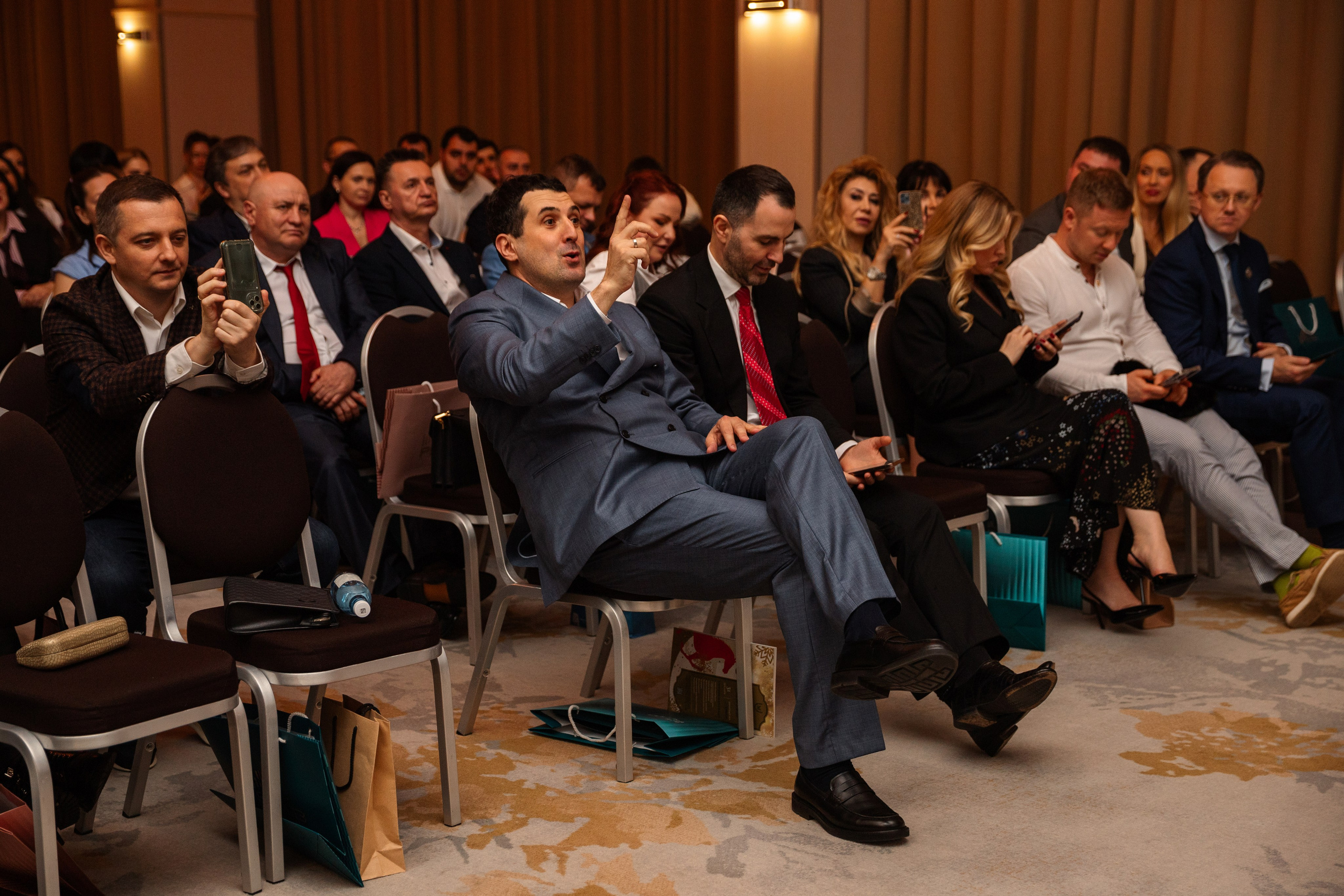 Конференция АВАНТИ. Фотограф Краснодар Настя Зокс