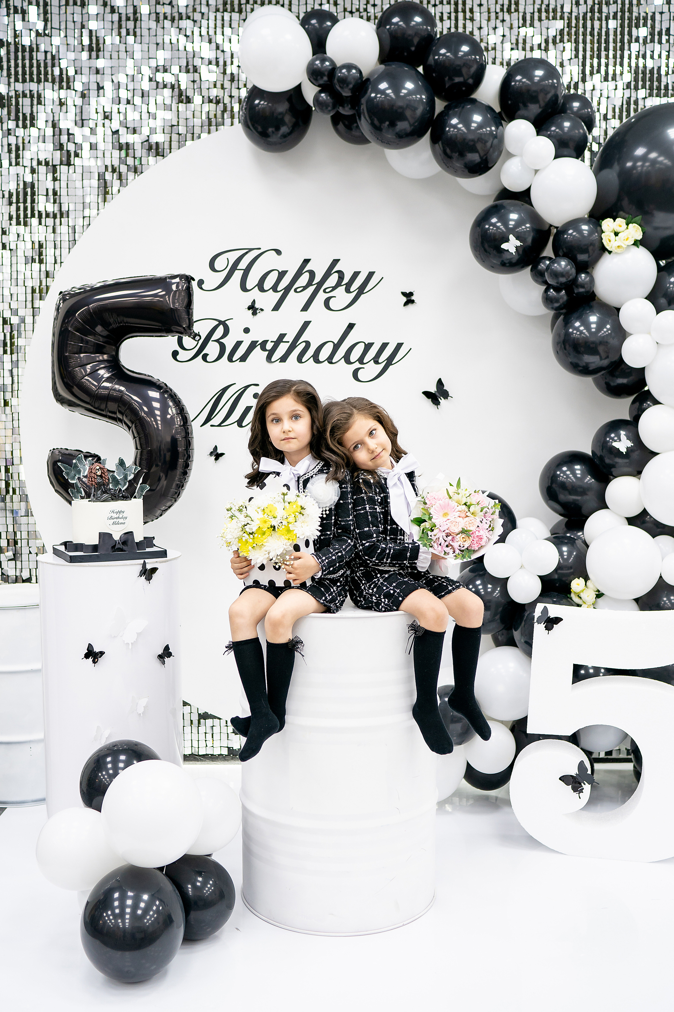 Милена и Луиза. Фотограф на Крещение и Венчание в Красноярске Рамазанова Юлия