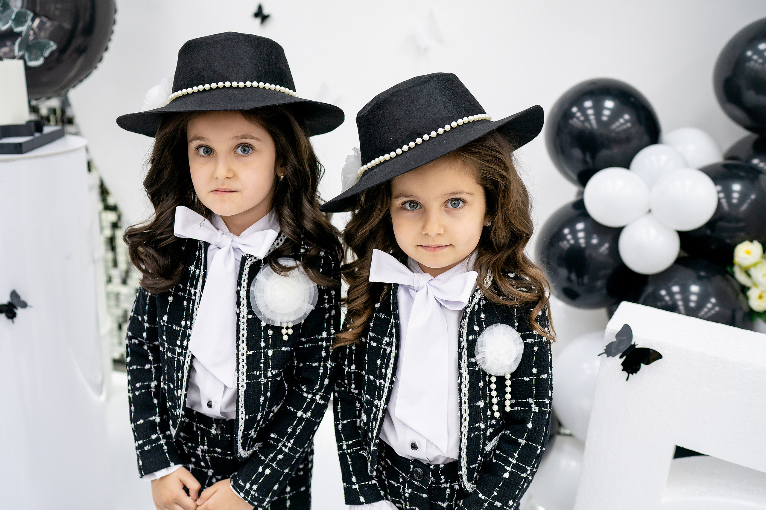 Милена и Луиза. Фотограф на Крещение и Венчание в Красноярске Рамазанова Юлия