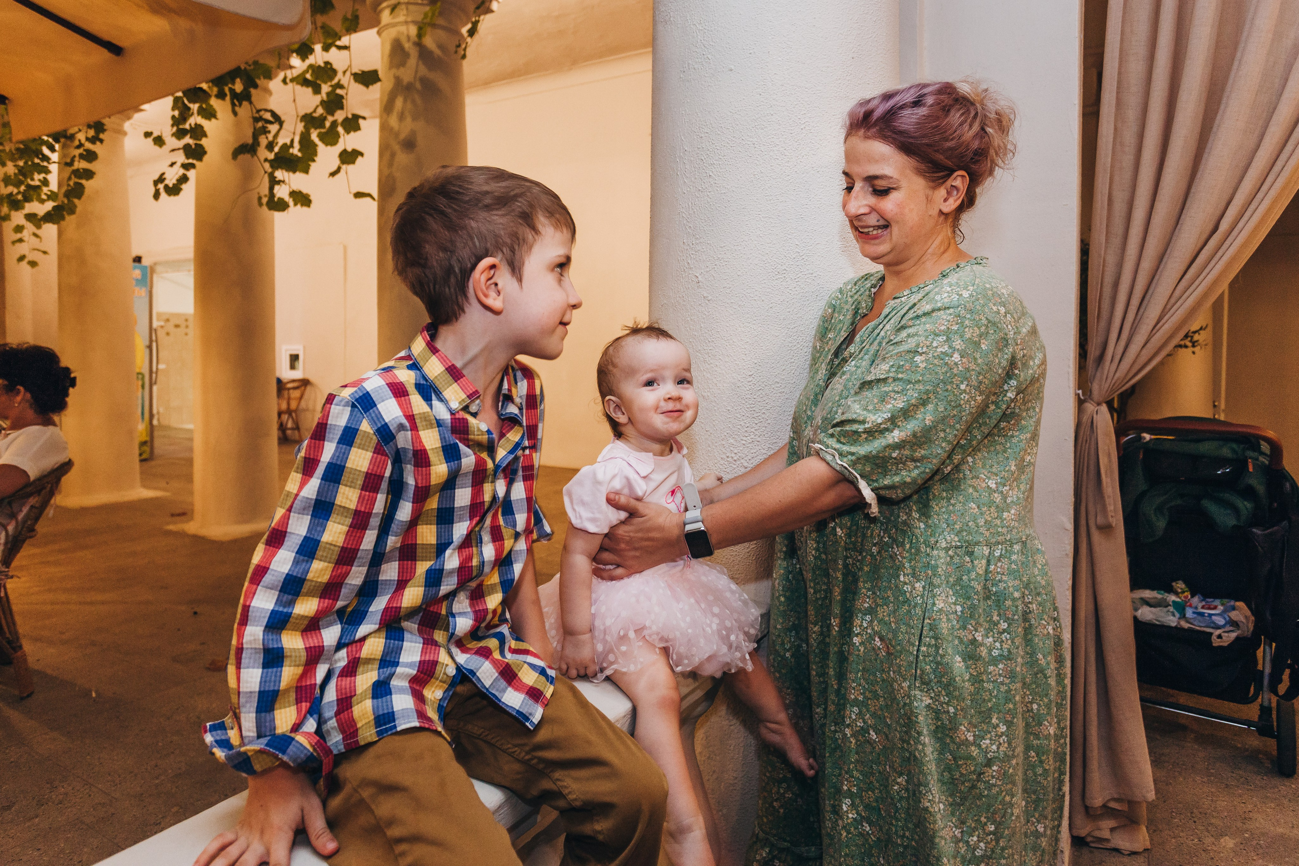 День рождение в уютном ресторане. Фотограф Денис Денисов