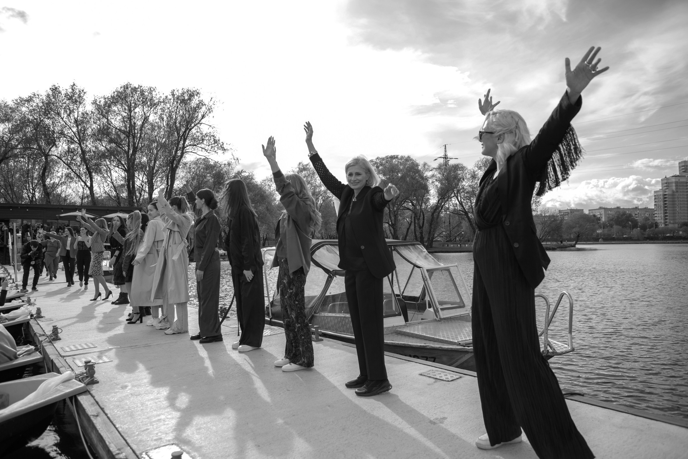 Показ на воде. Свадебный и портретный фотограф Москва