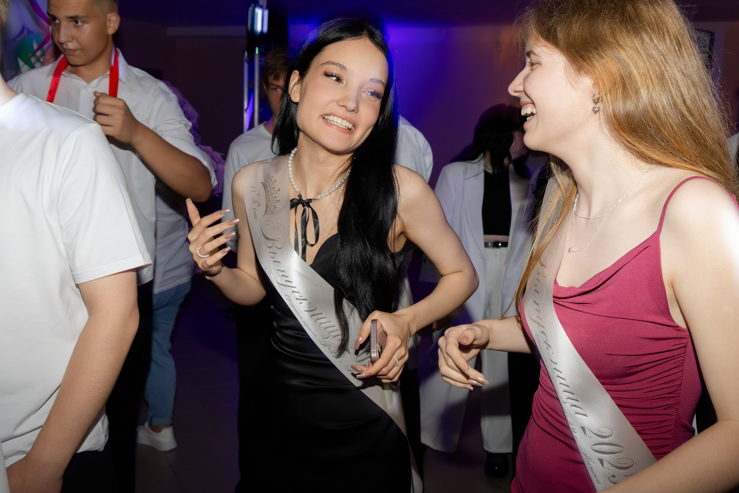 Школьный выпускной 2025 год в Минске, Беларуси. Свадебный фотограф в Минске/Беларуси Сергей Спиридонов