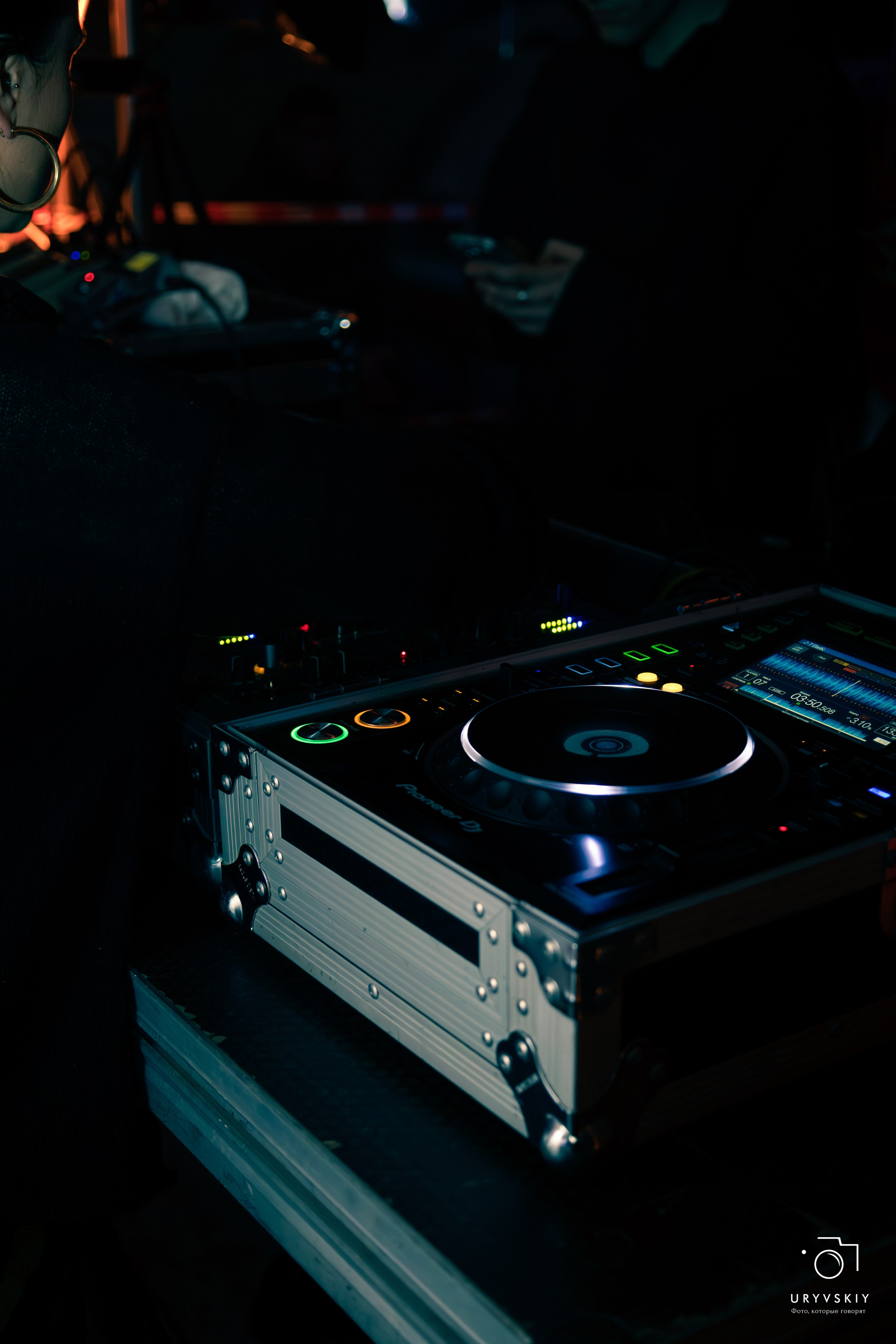 Рейв на Центральном рынке. Игорь Урывский. Фотограф Красноярск