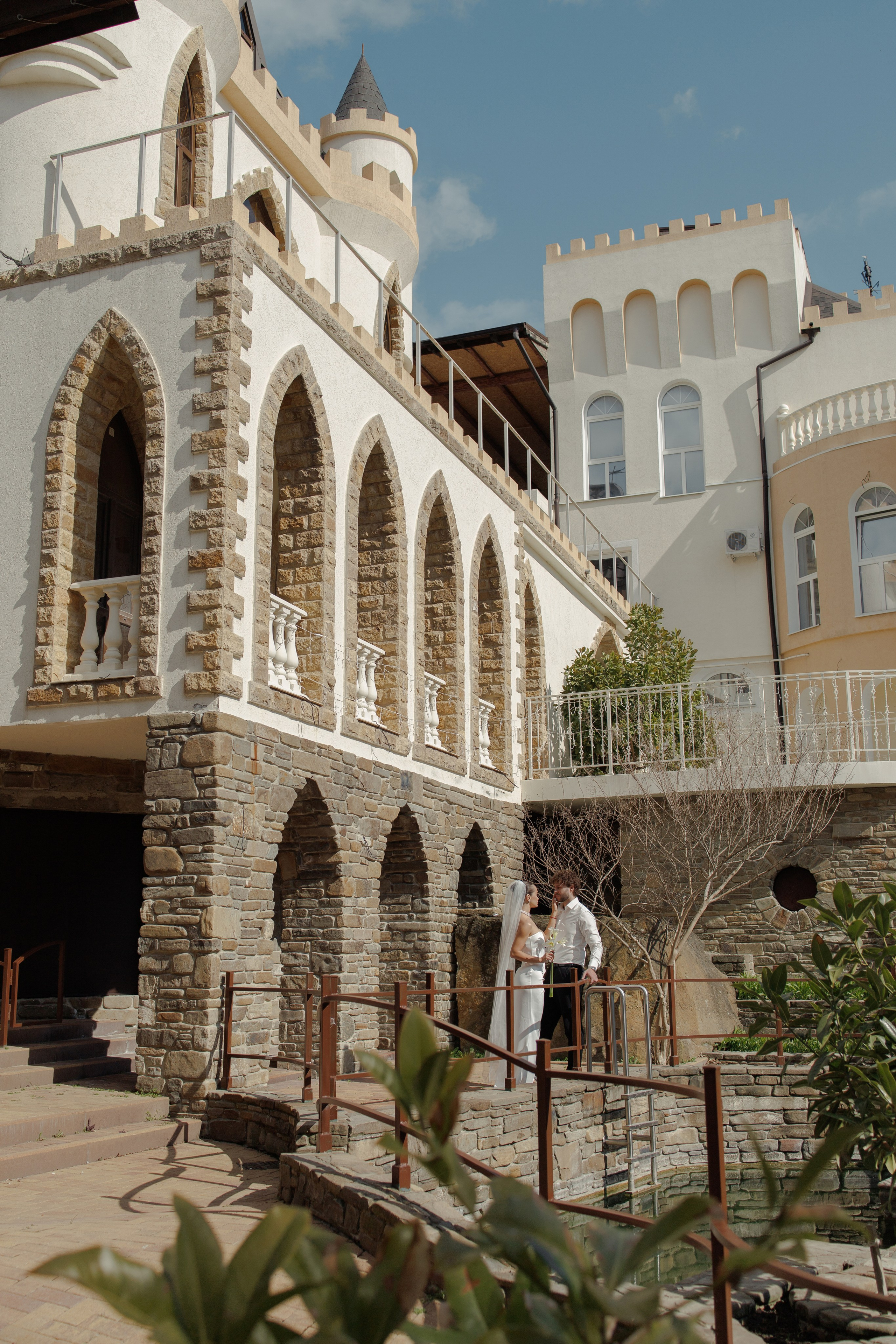 Свадьба в Персиковом замке. Семейный и портретный фотограф в Геленджике Любовь Бодрова