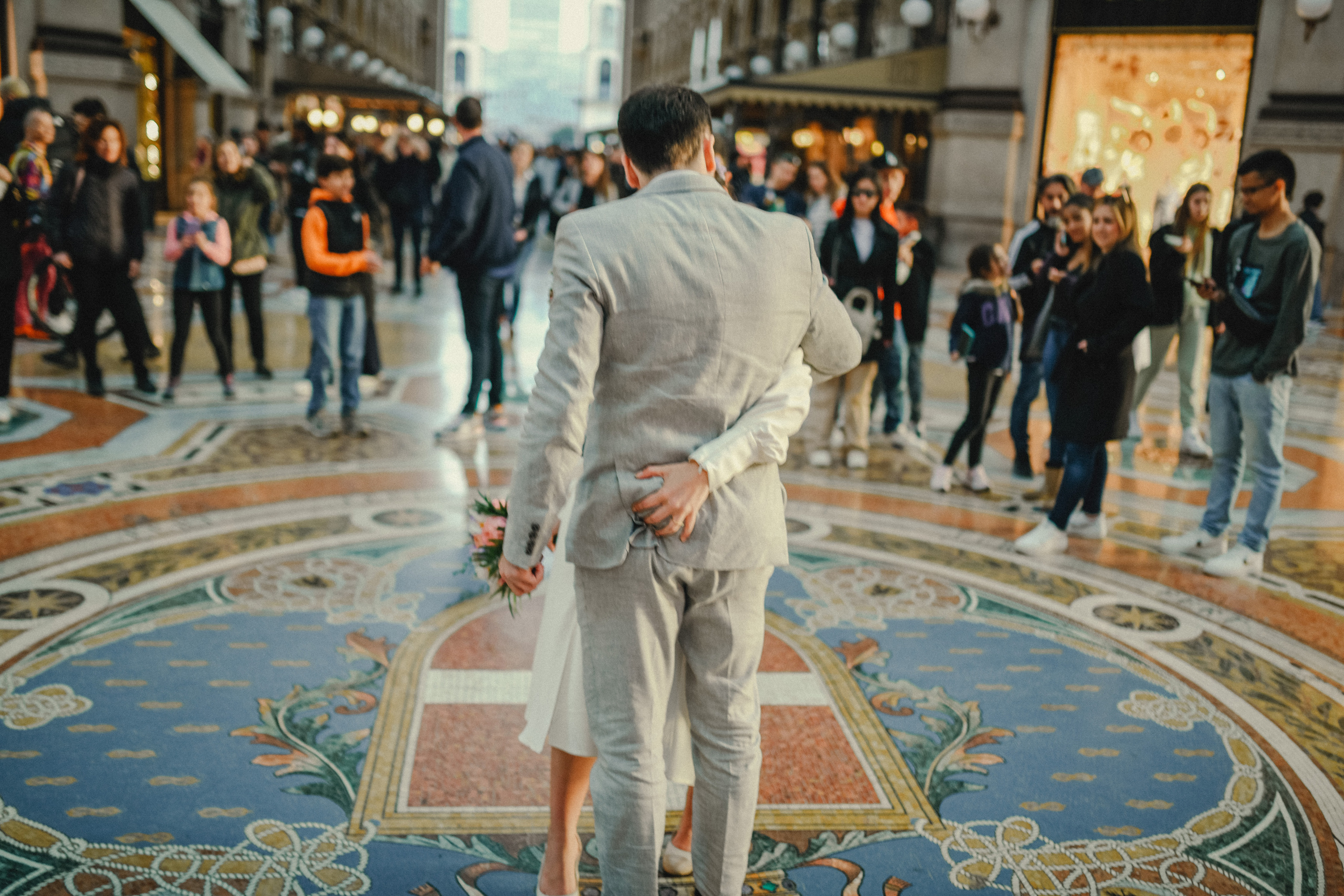 Love in Milan 💘. Photographer Vasilisa Gordeeva