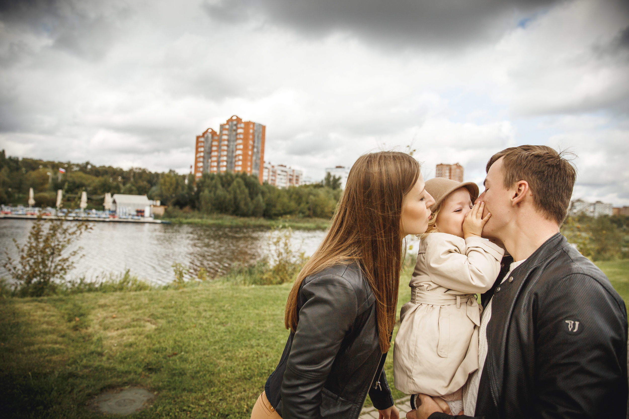 Семейная фотосессия в Мытищах