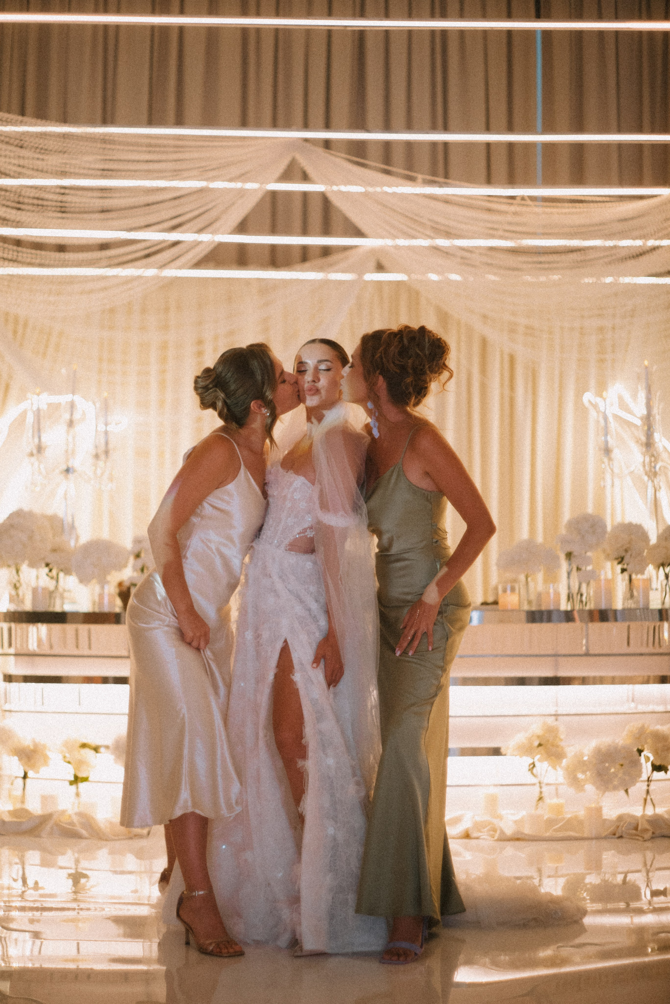 Александр и Виктория | Полный свадебный день. Выступала в качестве второго фотографа. Фотограф Санкт-Петербург, Новороссийск