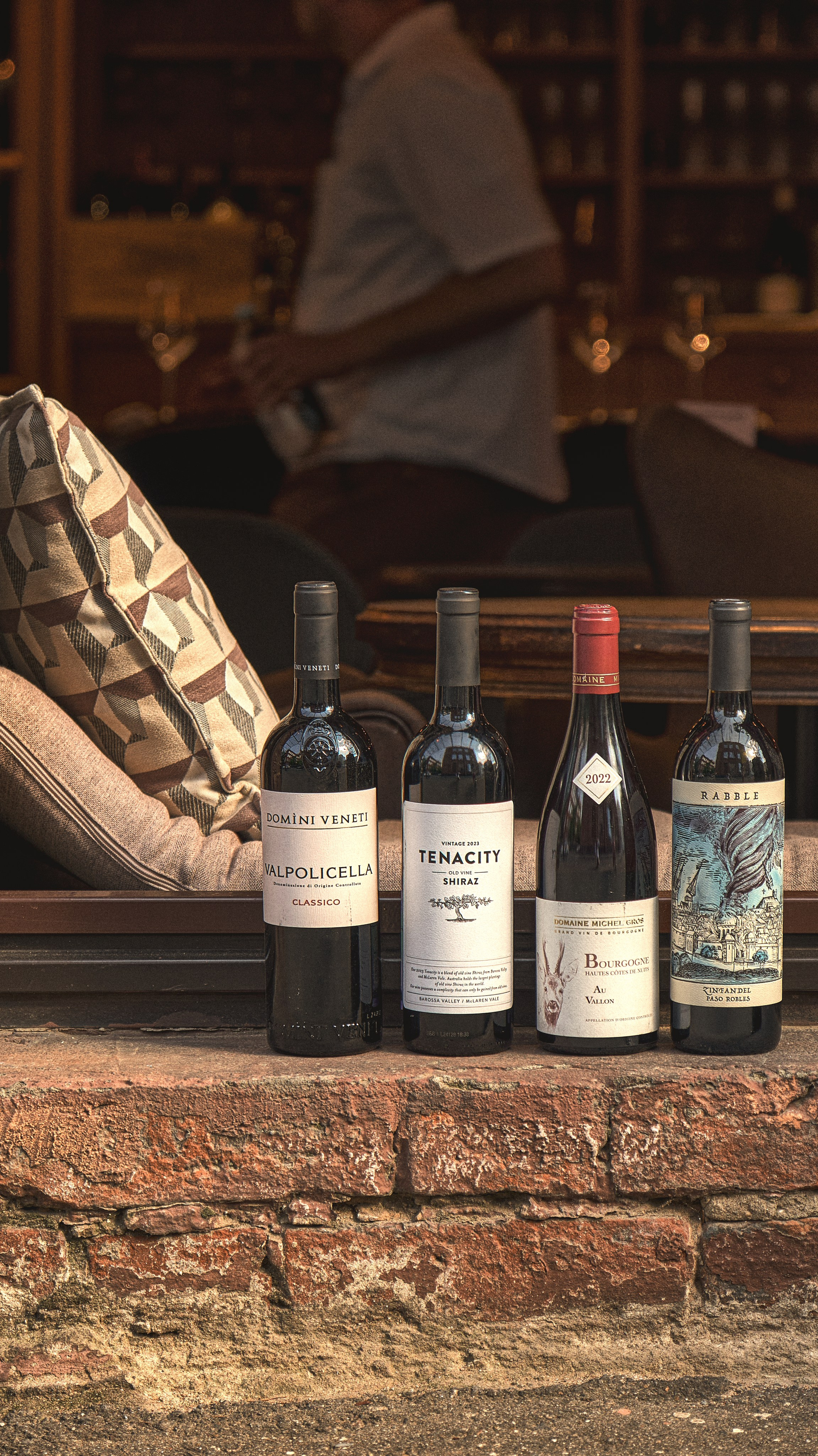 Вино. Я  фотограф. Работаю в городе Москва,