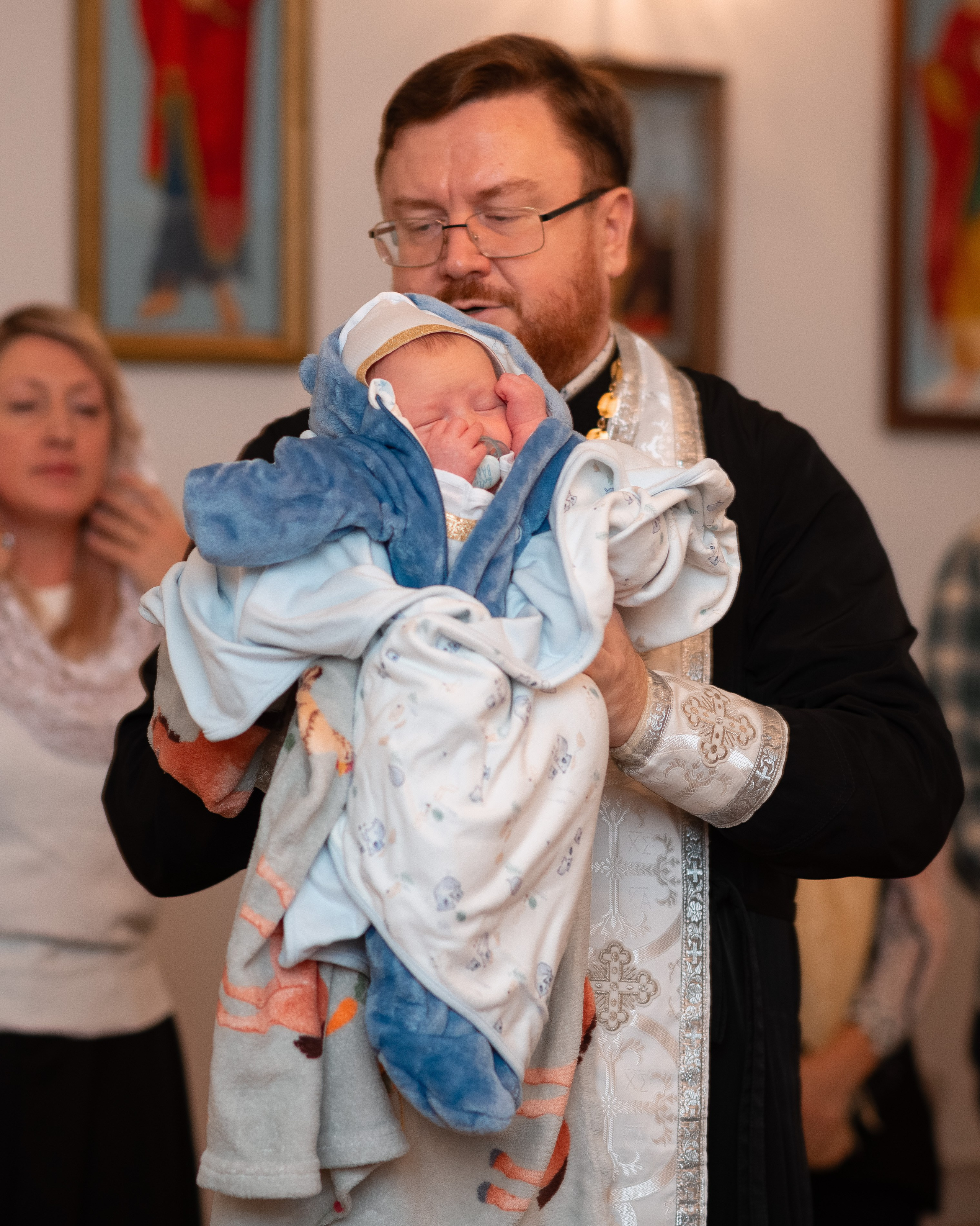Крещение Степы в хр. Покрова в д. Слобода. Семейный фотограф на выписку из роддома и крещение Минск Настя Гришук