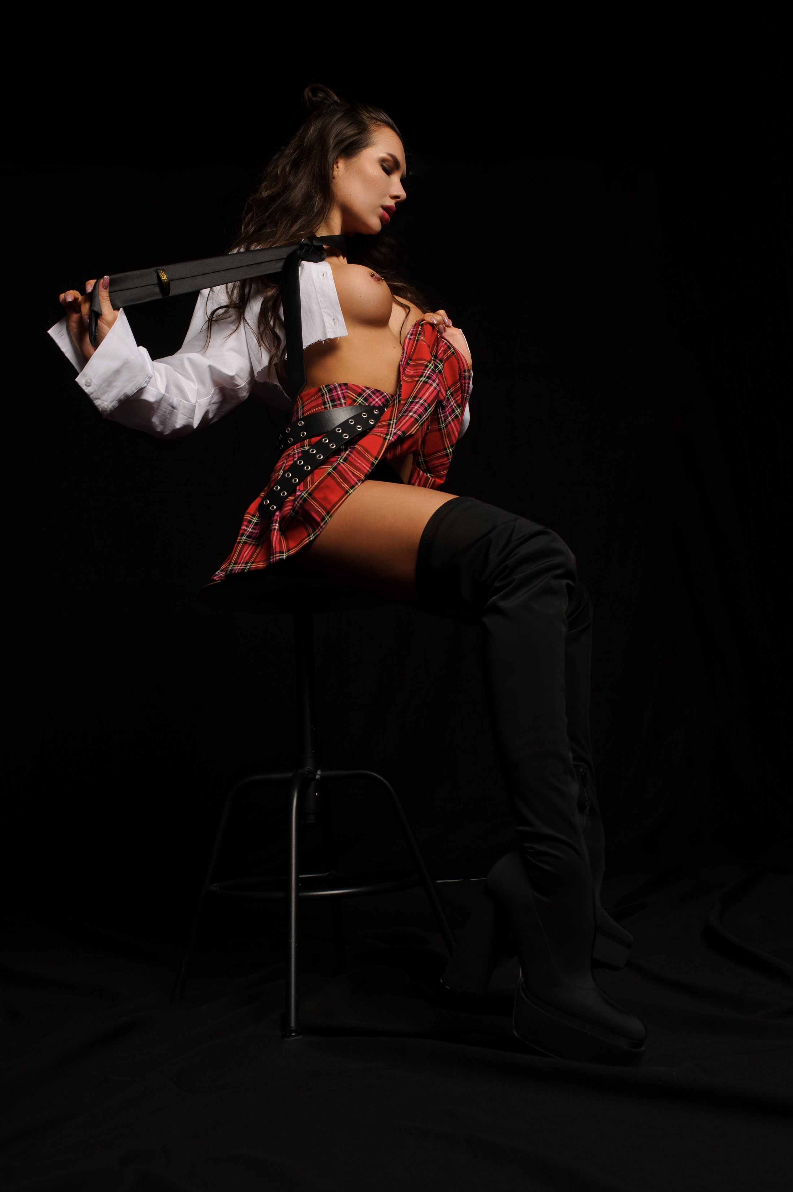 Фотосессия в тематических образах. Александр Mr.Brass — фотографирую женский портрет в Москве