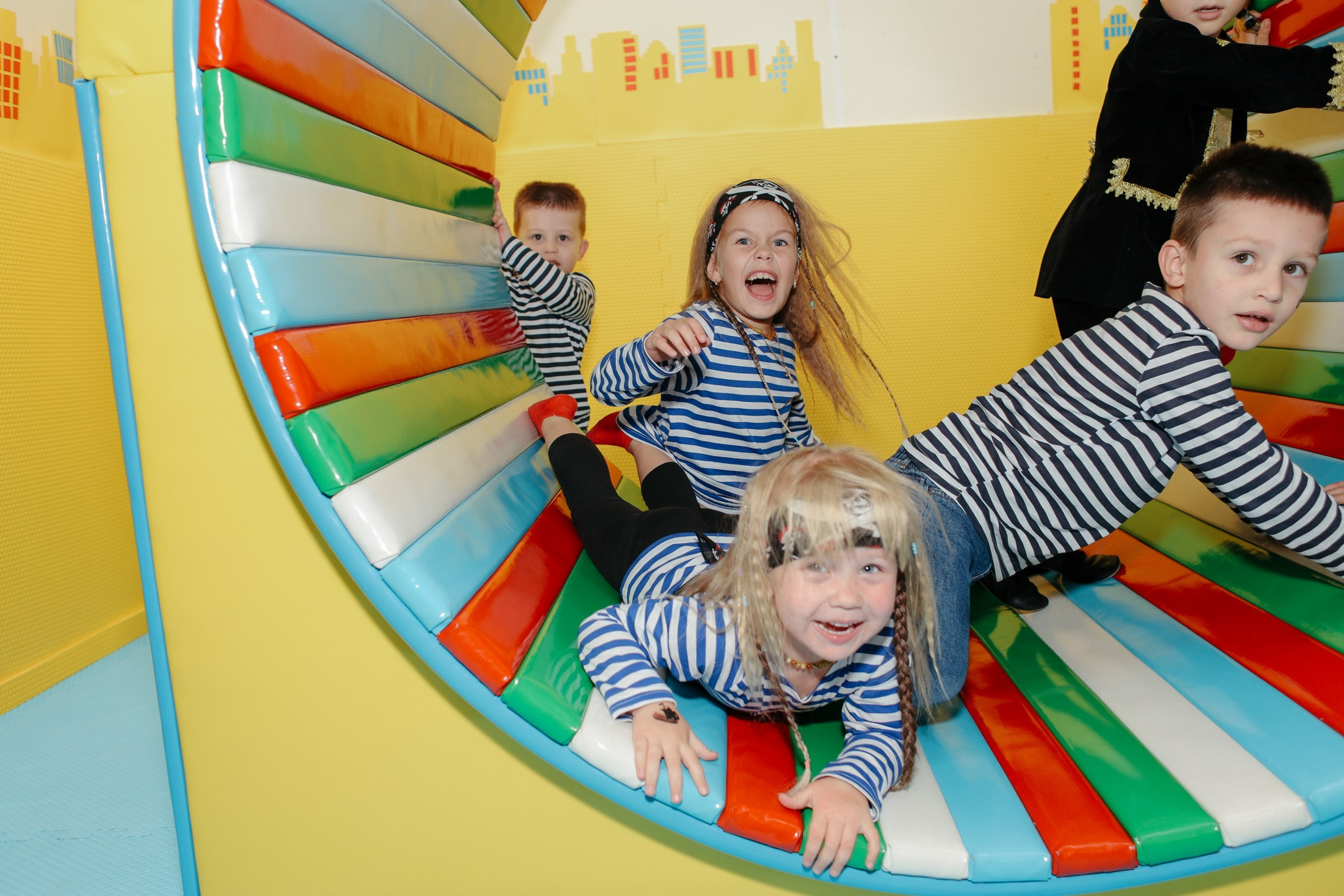 Праздники и дни рождения. Студия детской фотографии CHIK STUDIO