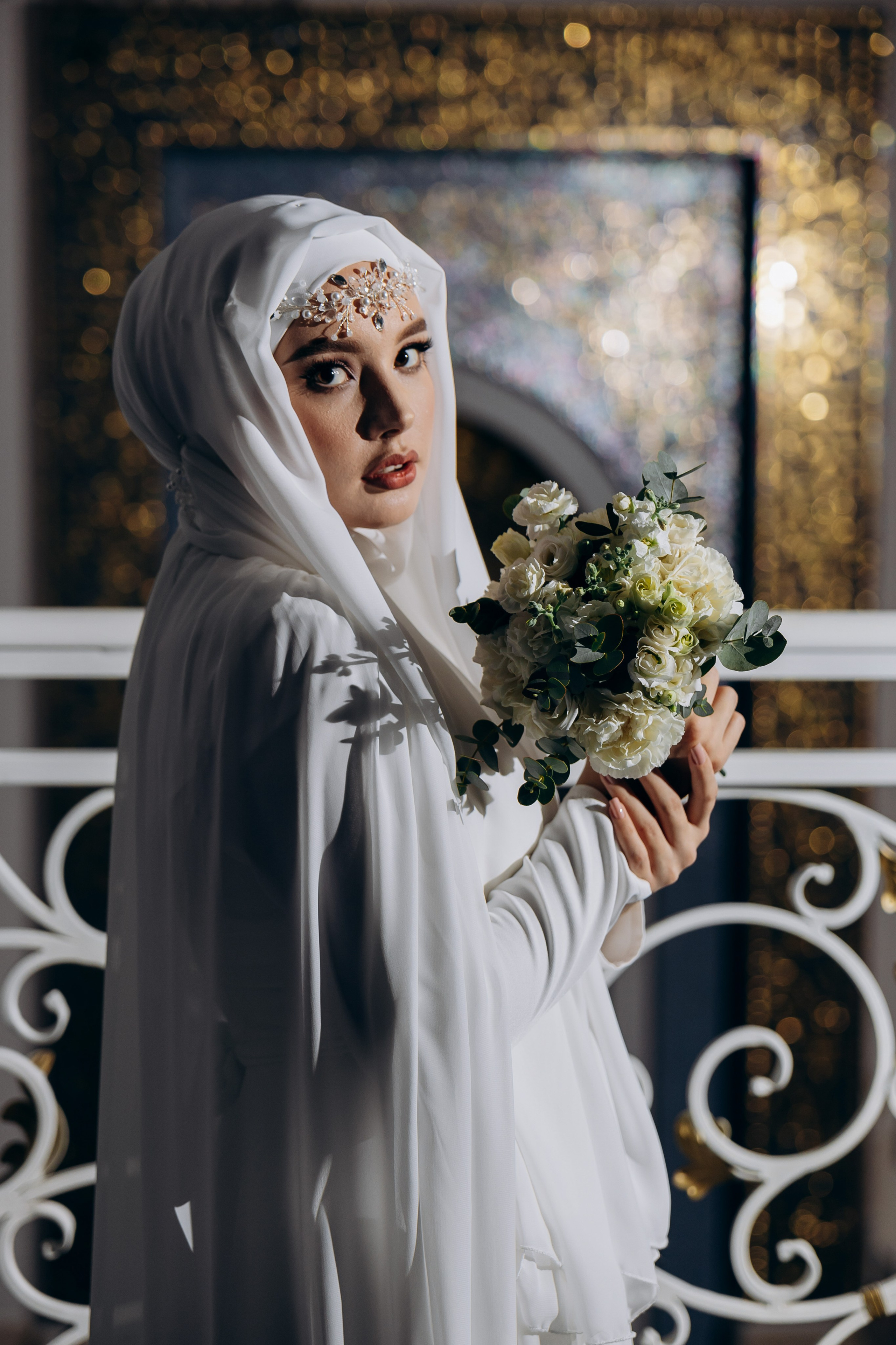 никах в мечети Иман Нуры,, фотосессия в мечети Иман Нуры, фотограф на никах в Казани Ranas4you, образ невесты на никах, завязывание платка Казань, платье на никах Казань