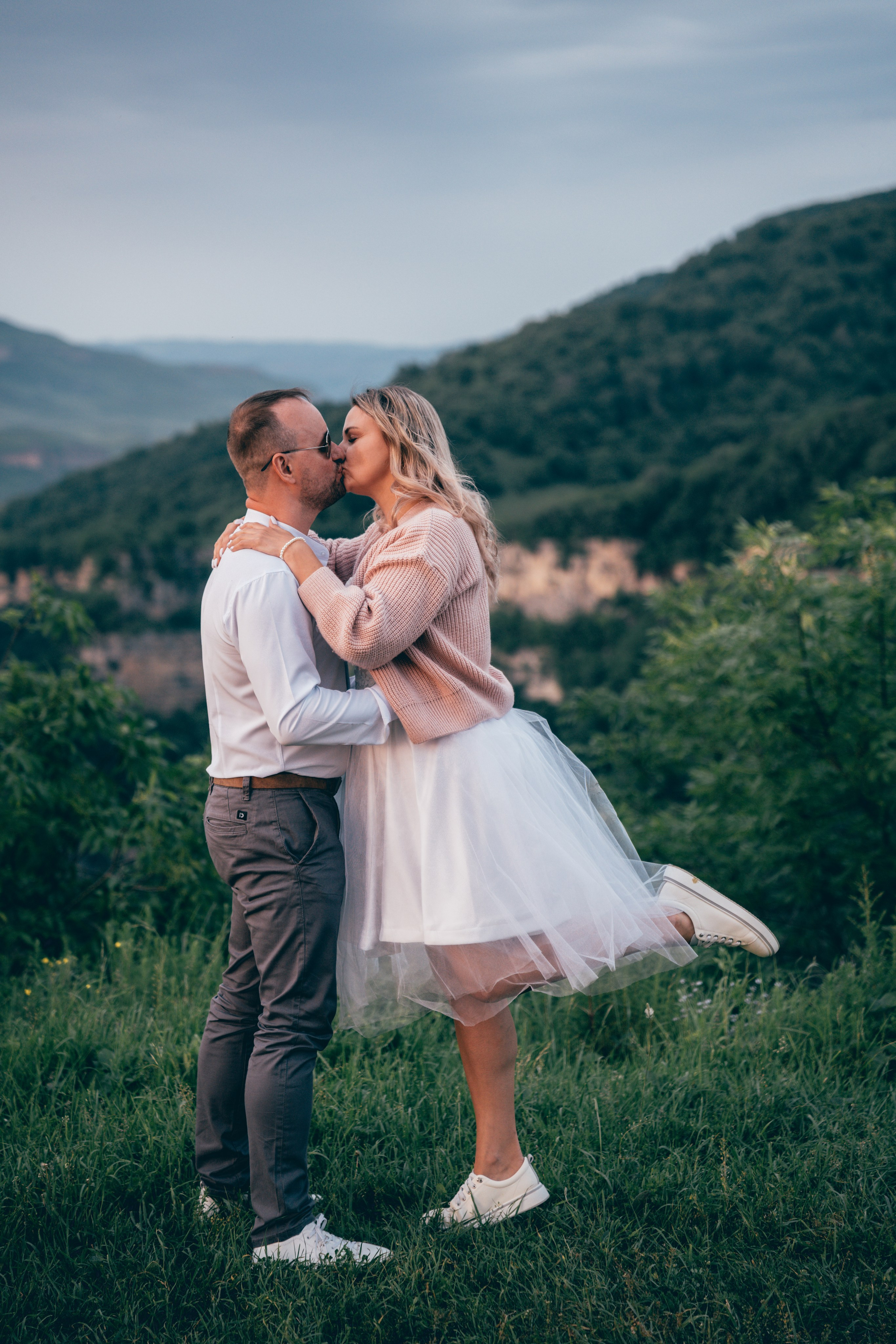 Съемка для брендов одежды КМВ Пятигорск, Железноводск, Ессентуки, Кисловодск Архыз Домбай Фотосессия. Фотограф КМВ|ГОРЫ Пятигорск Железноводск Ессентуки Кисловодск Домбай Архыз Эльбрус