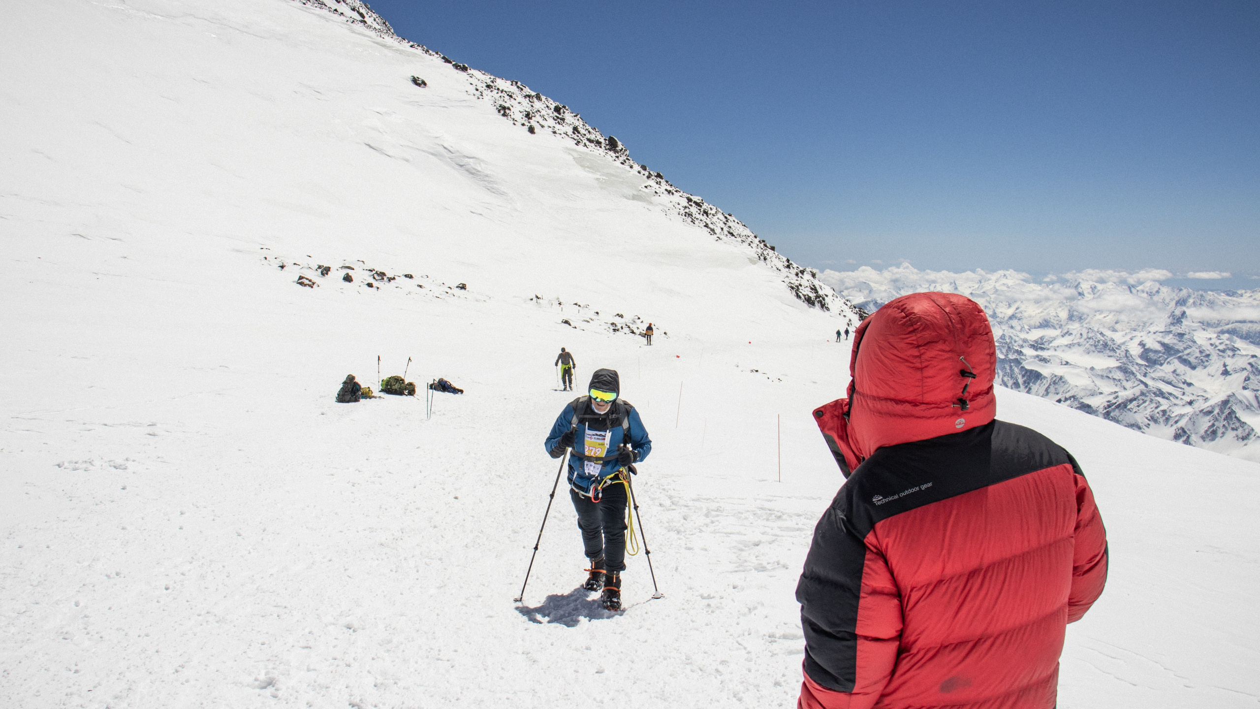 Скайранинг. Фотограф на трекинг и восхождение Эльбрус, Приэльбрусье. Елизавета Бобок