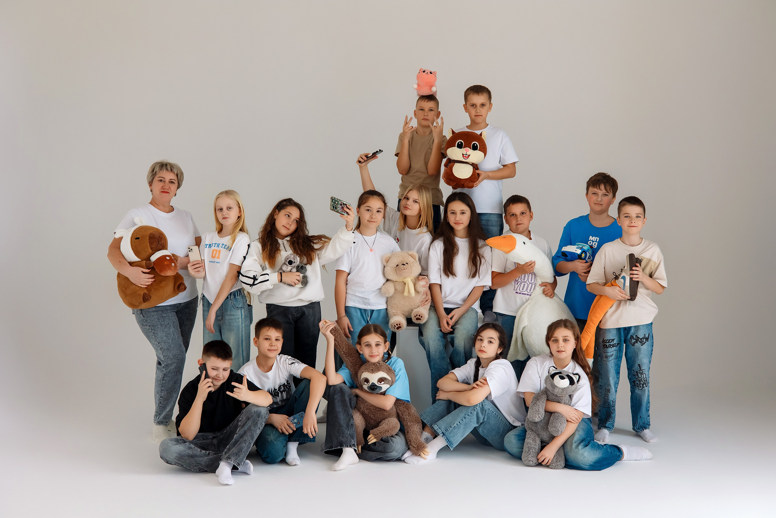 4 класс съемка в фотостудии. Фотограф Любовь Корниенко, Примоский край