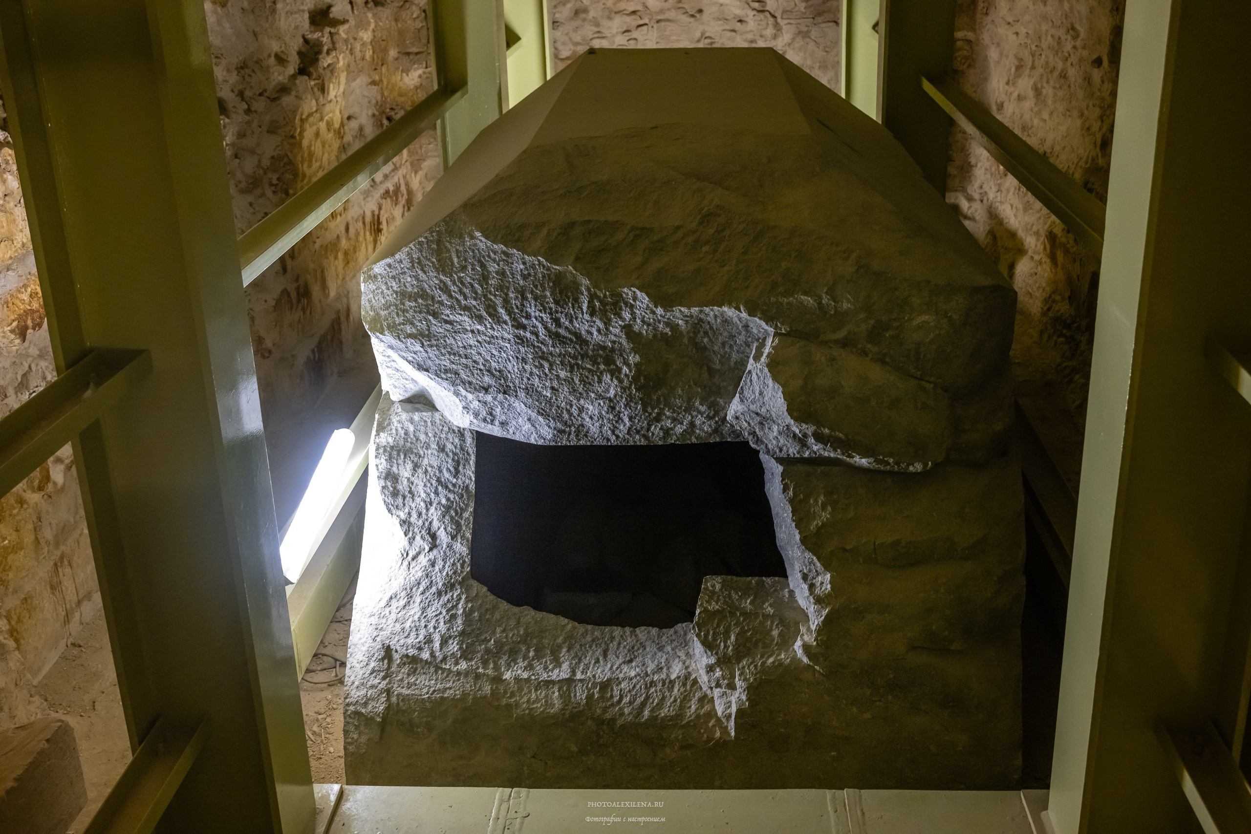 Саркофаг в Serapeum of Saqqara