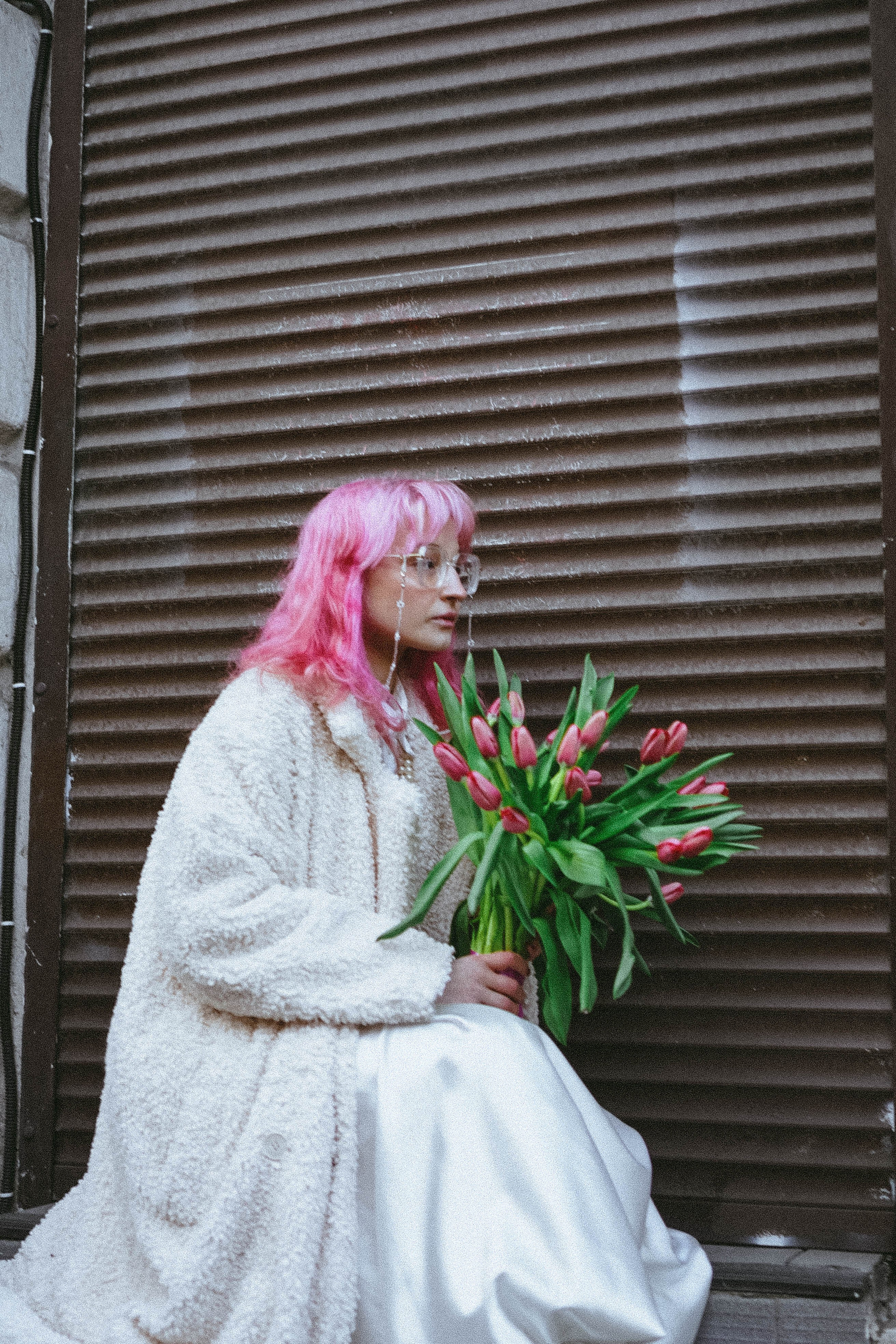 Прогулочная фотосессия с тюльпанами. Профессиональный фотограф, Санкт-Петербург — Виктория Богомолова