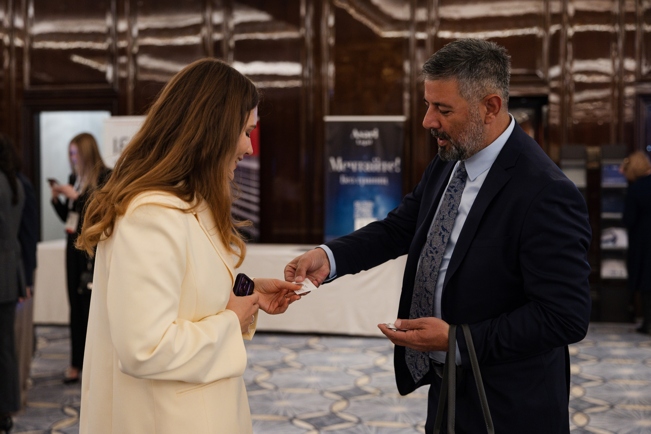 RIAC 2025. Свадебный репортажный фотограф в Москве