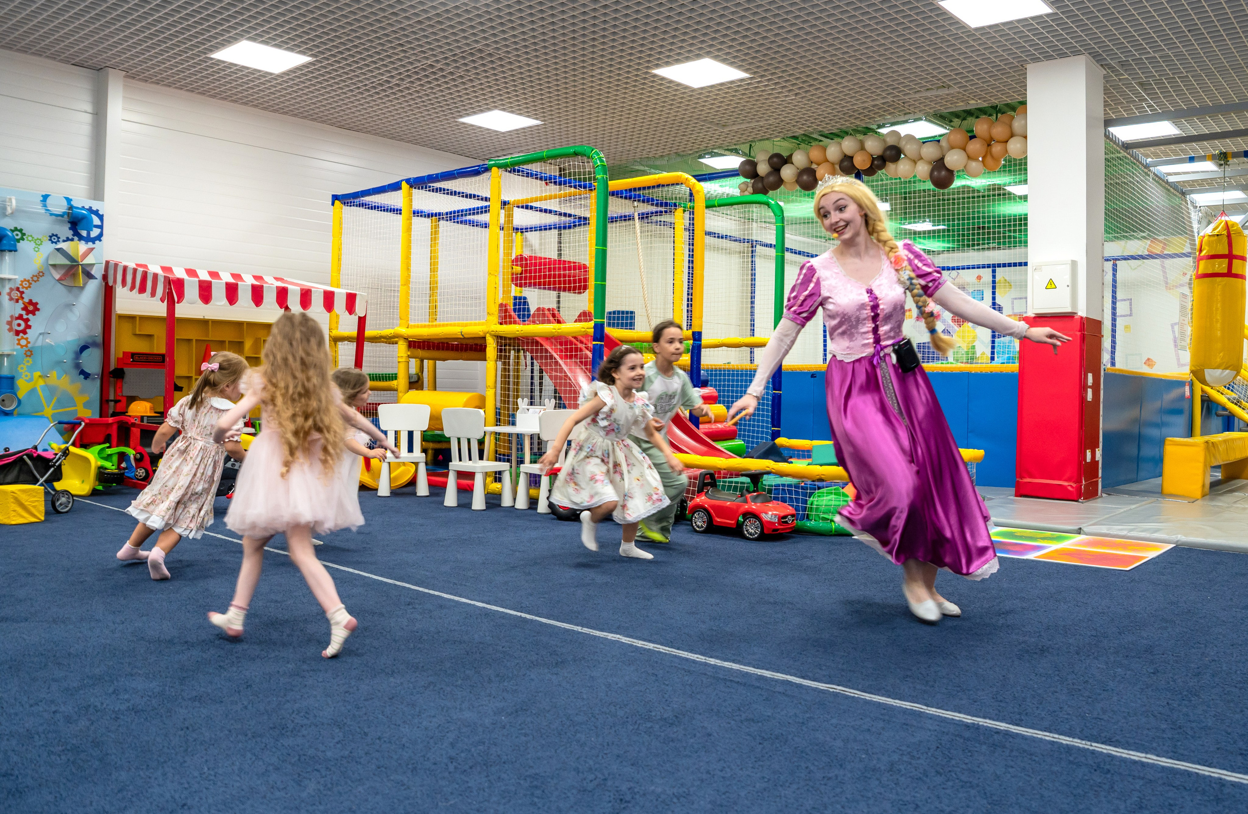 Игротека Ниндзя Кидс. Я Ольга Казанцева, фотографирую снимаю ваши киноистории и печатаю фото и цифровые портреты на холсте