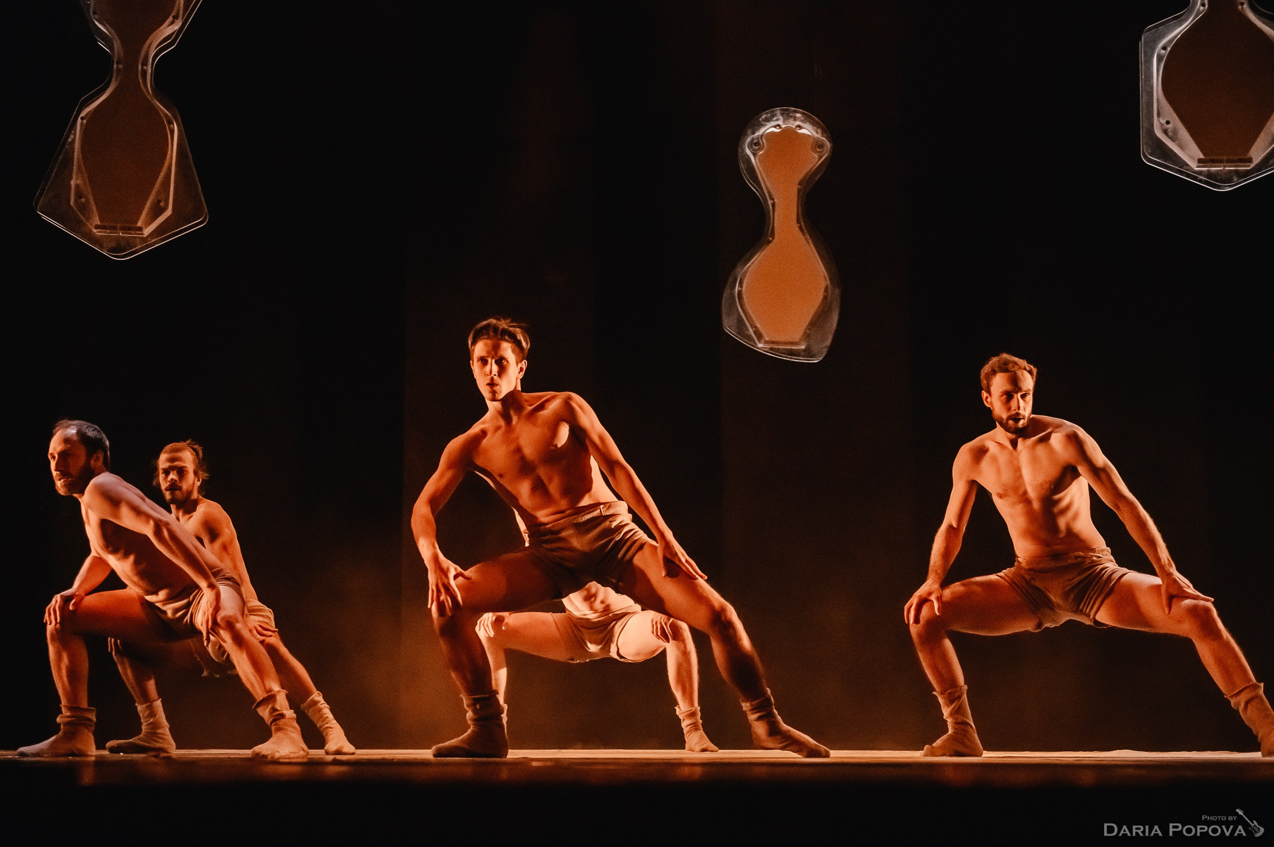 Спектакль «Сепия». Художник по свету Максим Сергачев