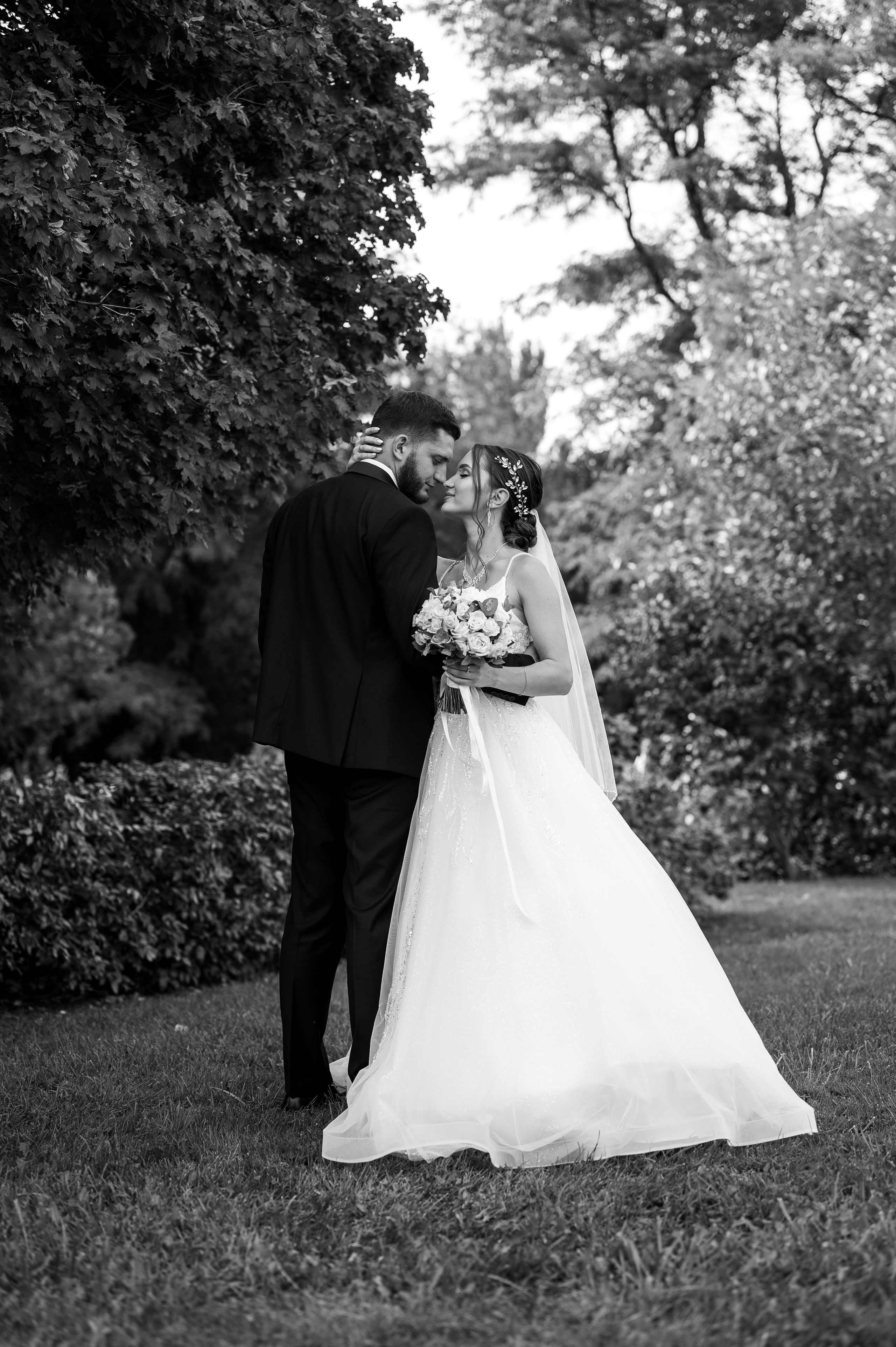 Свадьба (прогулочная съёмка). Свадебный и семейный фотограф в Краснодаре Алина Мельник