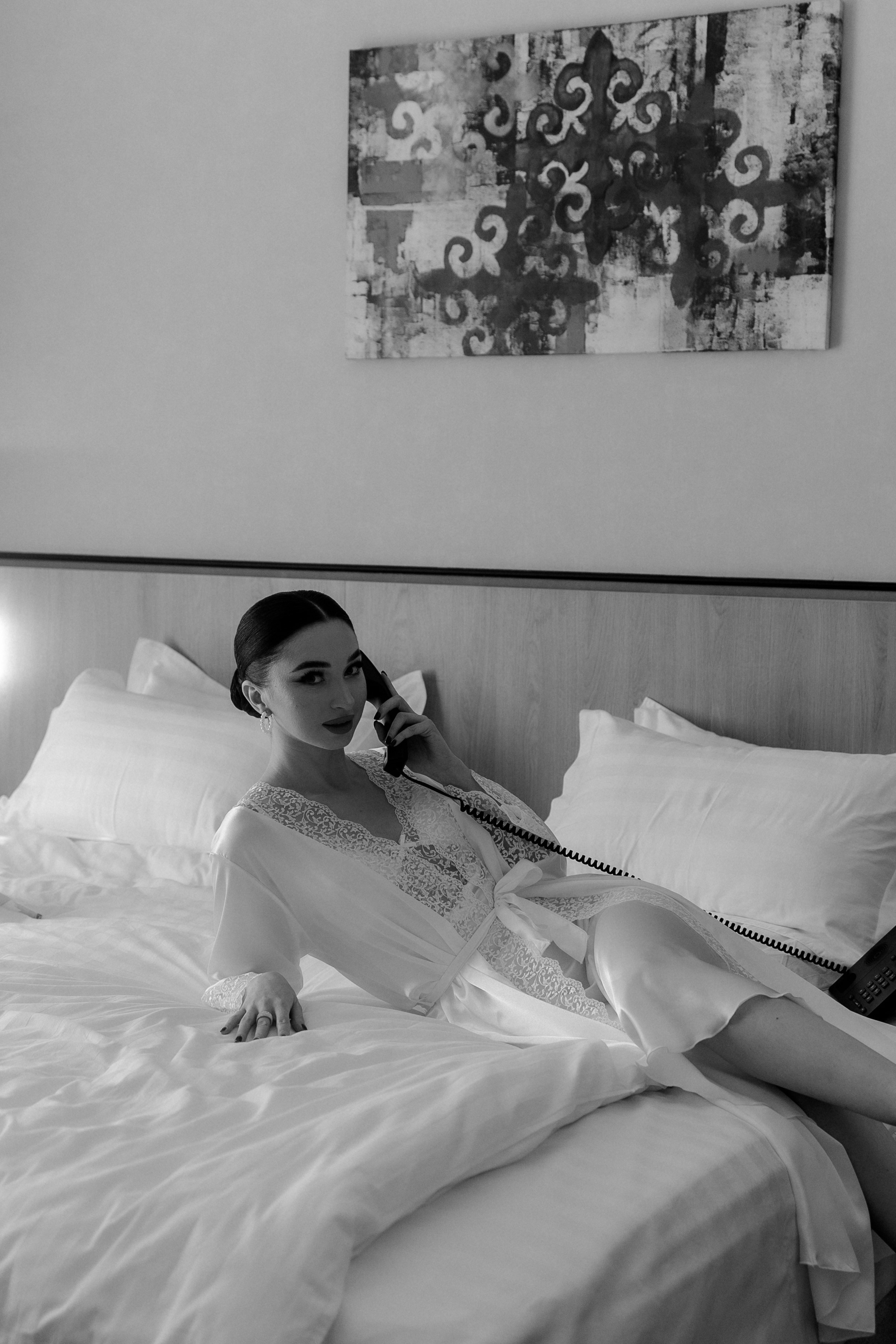 В зеленом саду. Shakhmanoff.kz